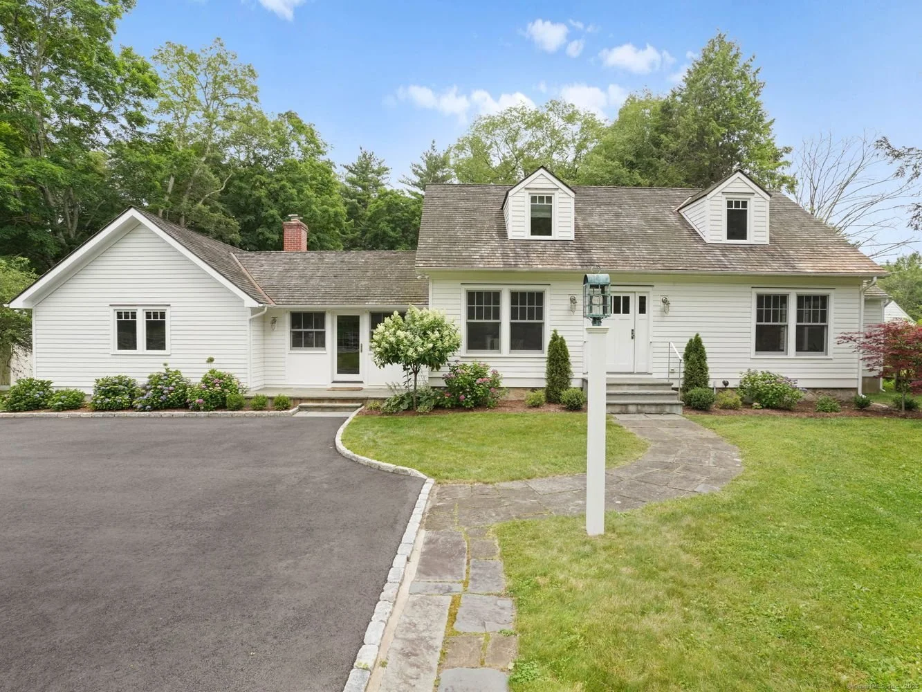 947 Valley Road, New Canaan
$10,600 Rented | 2025