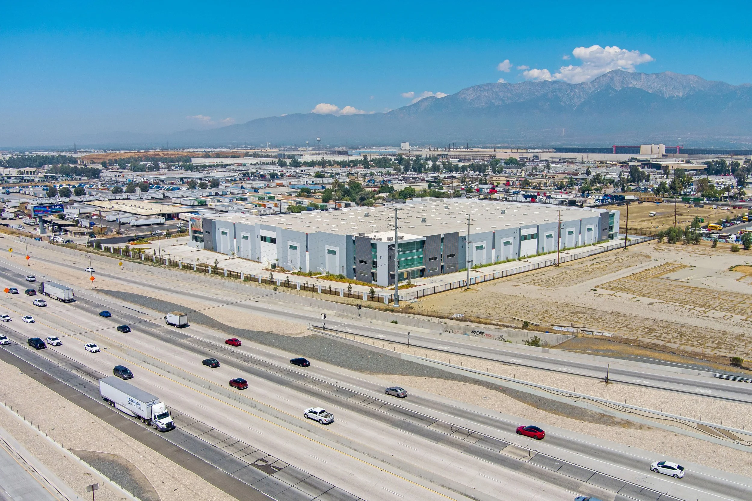 Almond Commerce  Center - REDA 4.jpg
