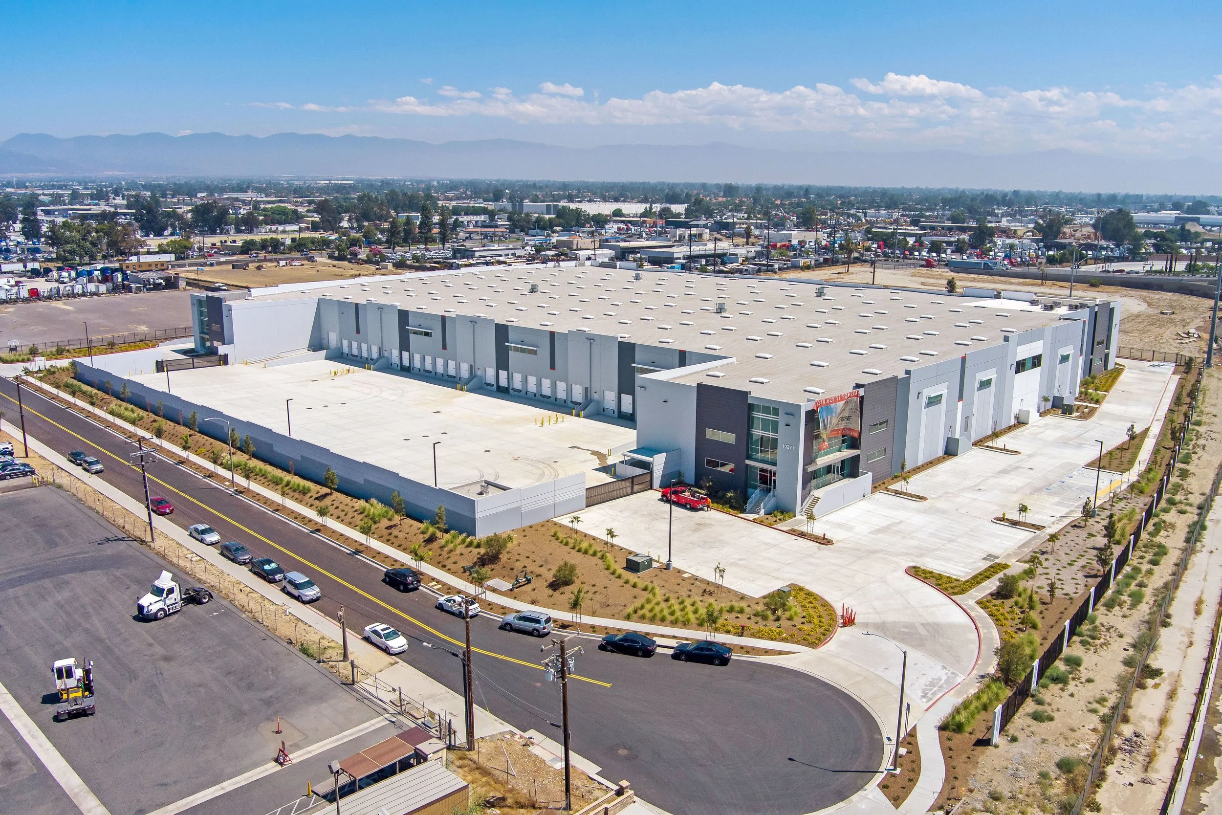 Almond Commerce  Center - REDA 6.jpg