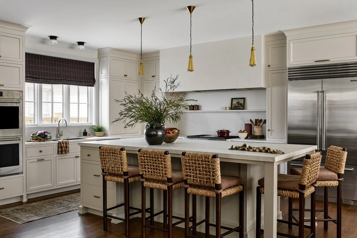Kitchen island and amenities