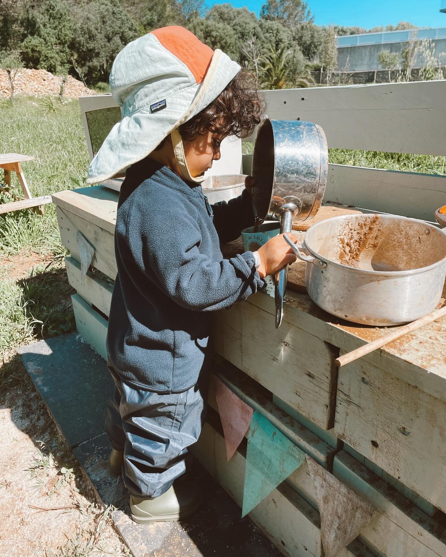 Spring is nature&rsquo;s way of saying &lsquo;Let&rsquo;s play!&rsquo;&mdash;and we&rsquo;re taking that very seriously at Wald&rsquo;s Stay&amp;Play. 🌿🌼

&mdash;
A primavera &eacute; a forma que a natureza tem de dizer &lsquo;Vamos brincar!&rsquo;