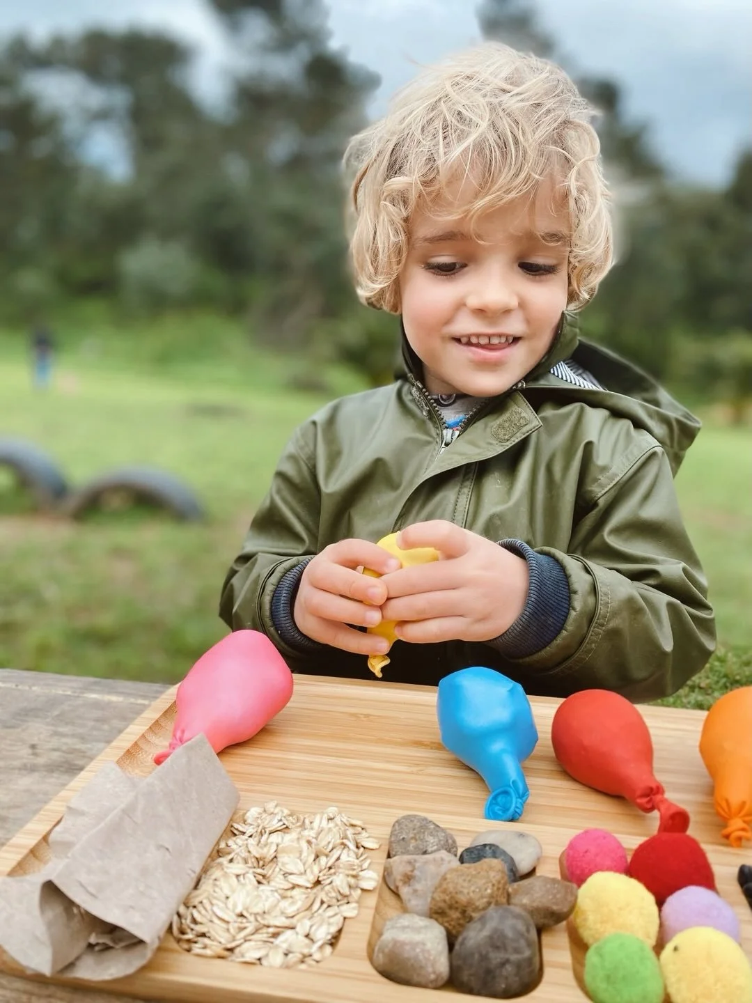 Exploring, tasting, listening, touching, observing! A week of the five senses at Wald 🌿

__
Explorar, provar, ouvir, tocar e observar! Uma semana dedicada aos cinco sentidos na Wald 🌿