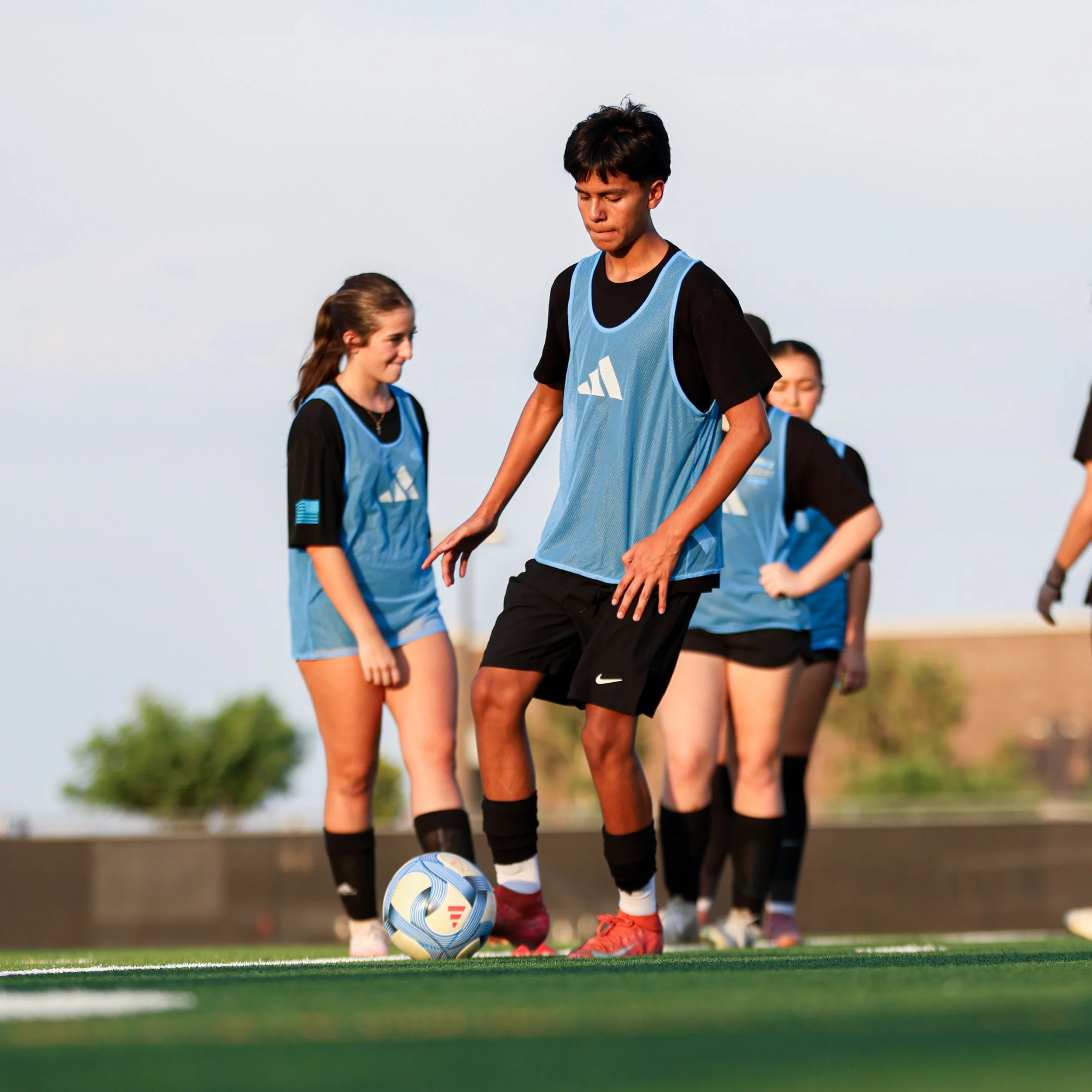 AndresGlezPhotography-VenturaFootballnetwork08.09.2026-180.jpg