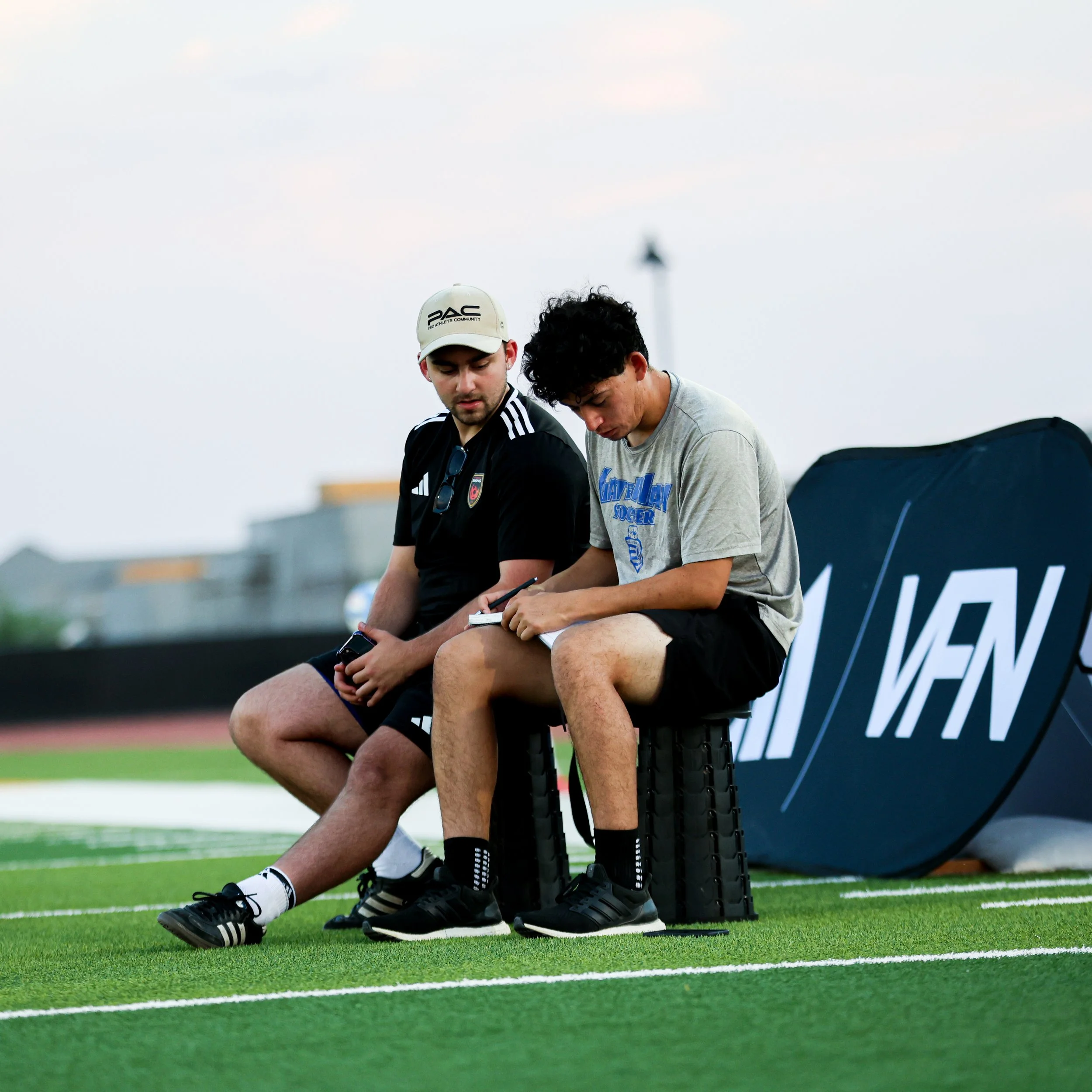 AndresGlezPhotography-VenturaFootballnetwork08.09.2026-240.jpg