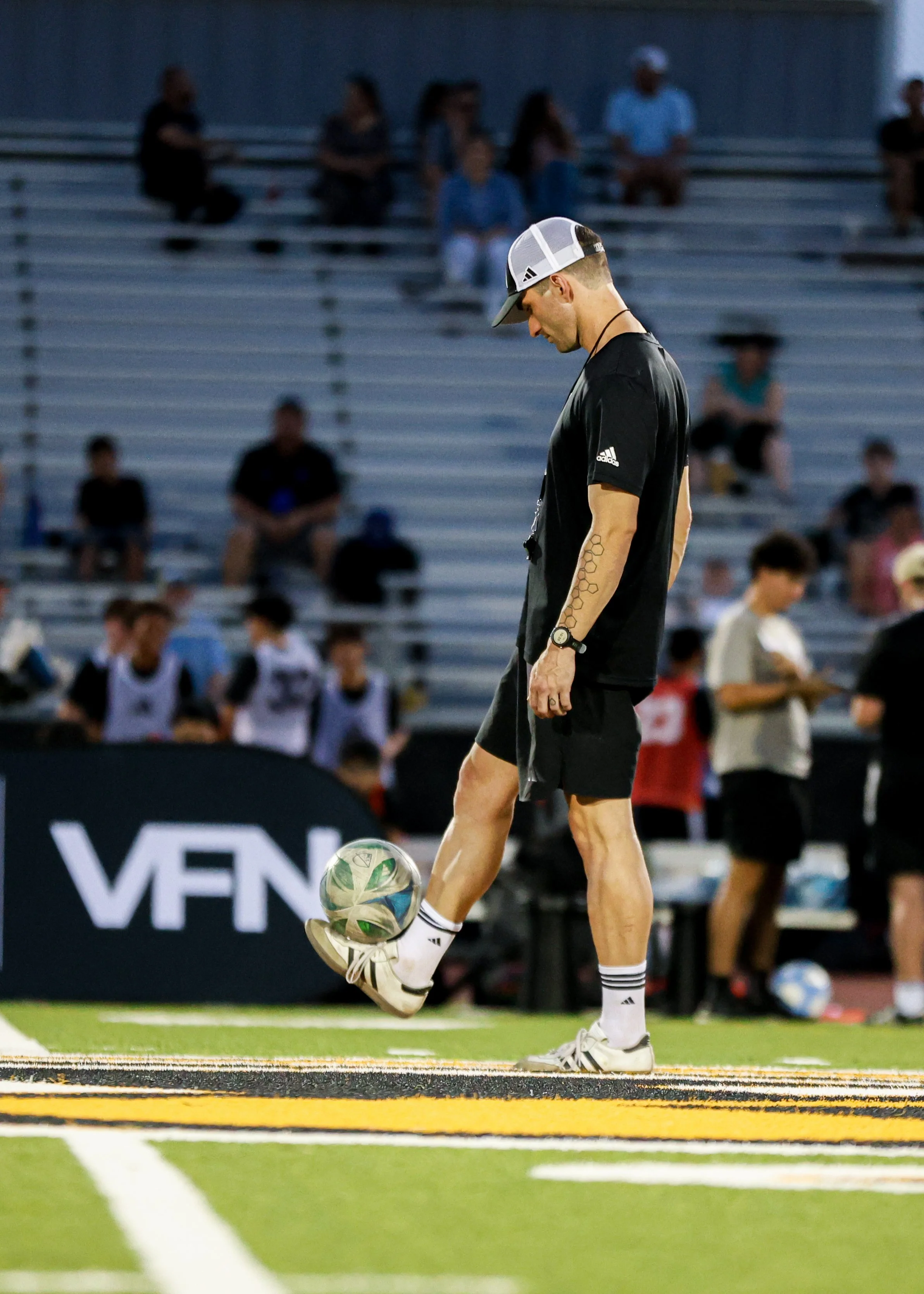 AndresGlezPhotography-VenturaFootballnetwork08.09.2026-263.jpg