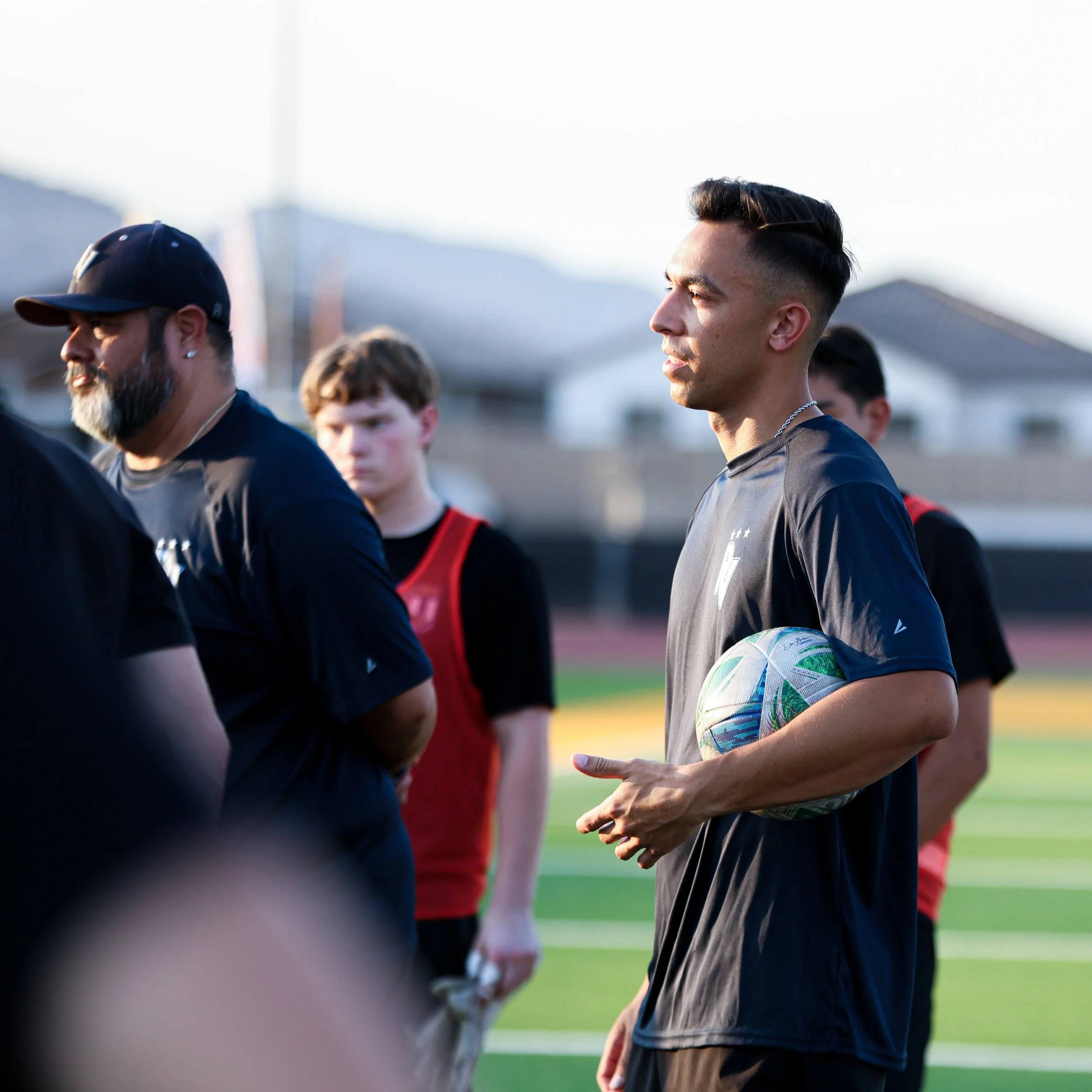 AndresGlezPhotography-VenturaFootballnetwork08.08.2026-19.jpg