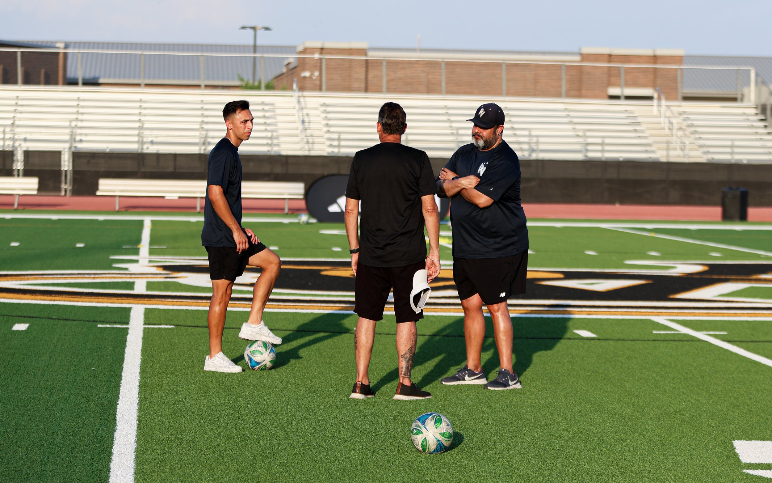 AndresGlezPhotography-VenturaFootballnetwork08.08.2026-5.jpg
