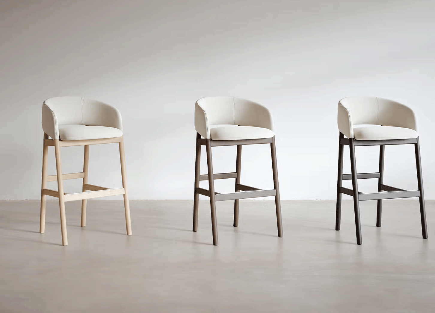 shop_Bensen_Collar_Stool_3.gif