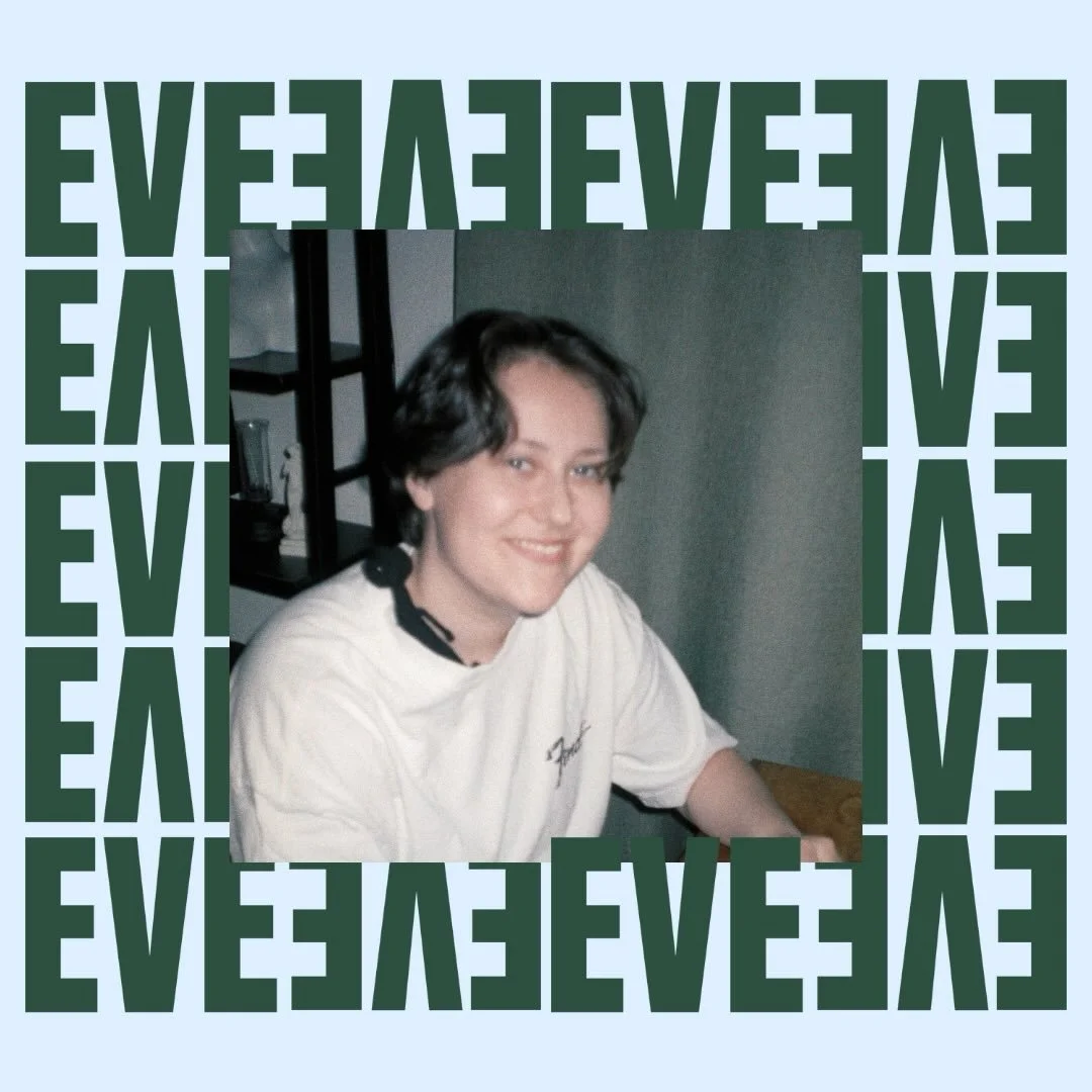 Hei tyypit!

M&auml; oon Eve (they/them) ja ensimm&auml;ist&auml; kertaa Fem-R:n hallituksessa. Oon hallituksessa liittolaisj&auml;senen&auml; taloudenhoitajan pestiss&auml;.

Oon kotoisin pk-seudulta (tai siis Keravalta), mutta mun syd&auml;n on j&a