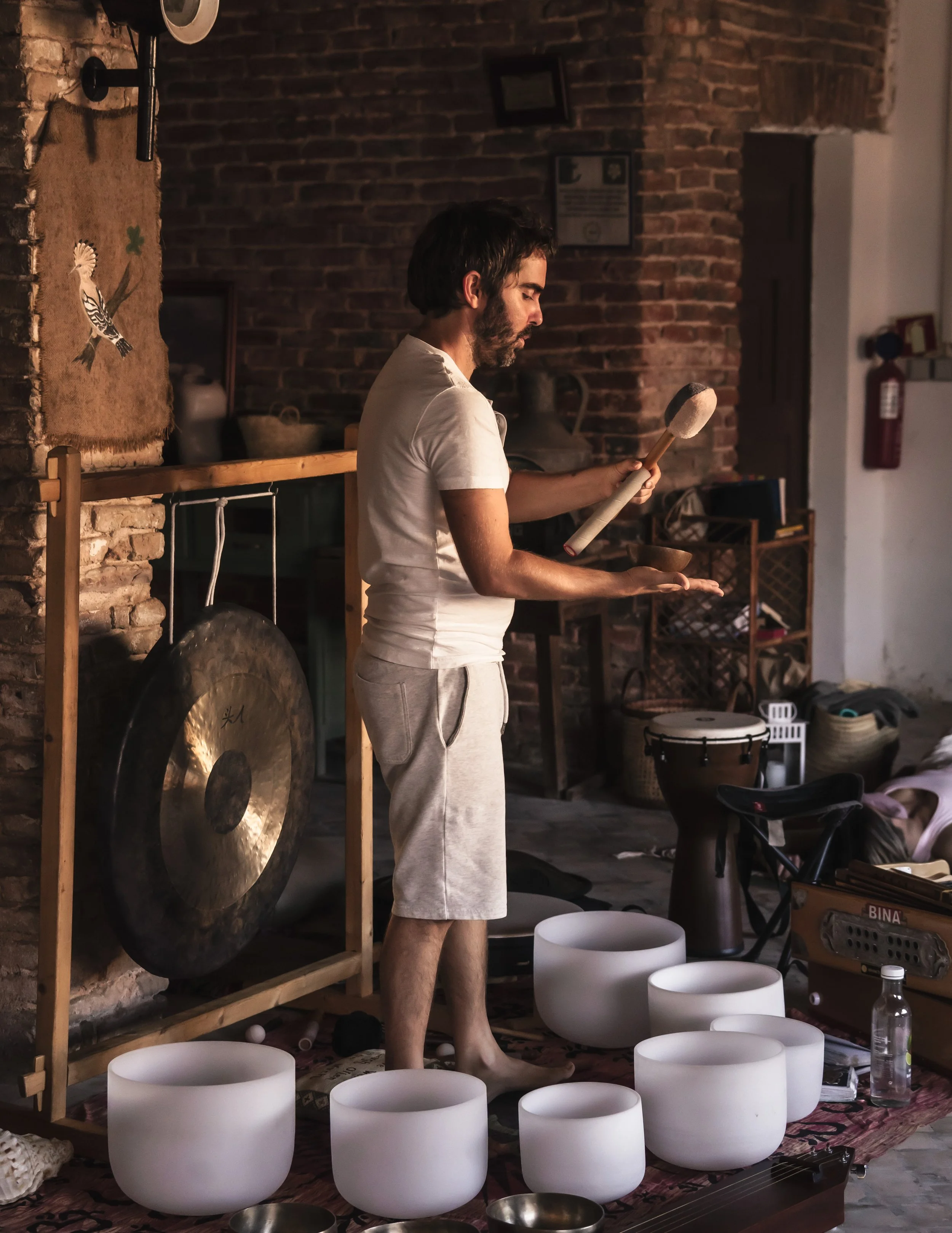 Sound healing at women’s yoga retreat Algarve Portugal
