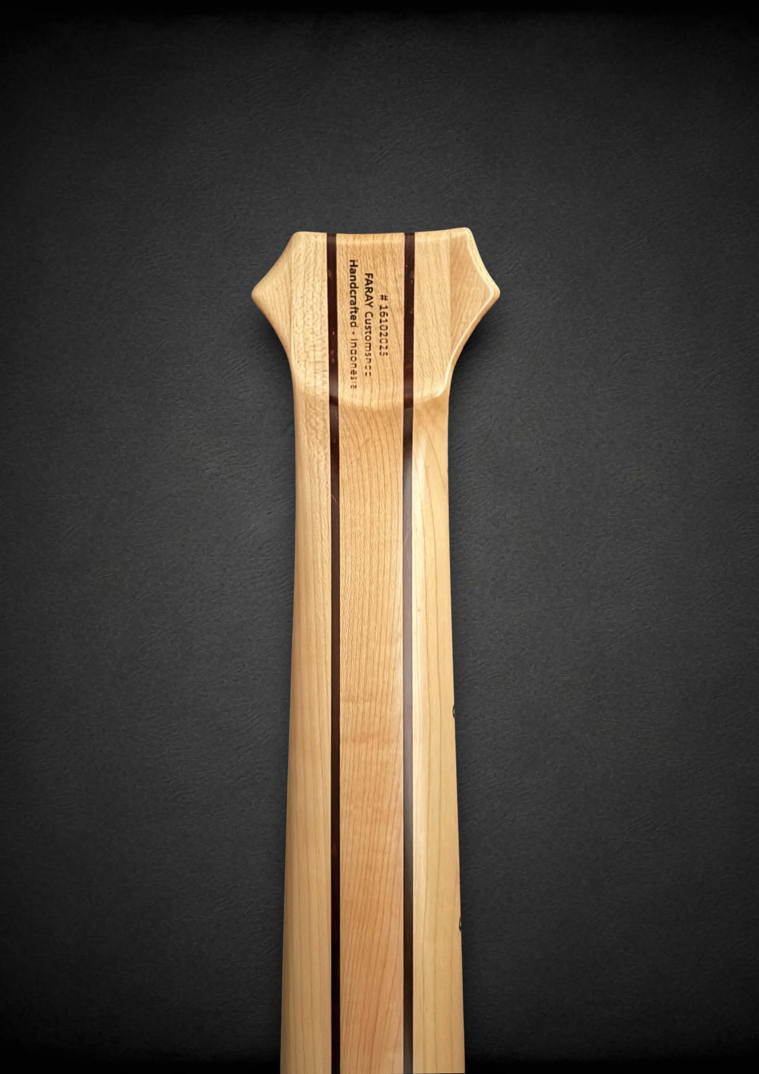 Faray Guitars Rexman 6 HeadlessBACK HEADSTOCK-Photoroom.jpg