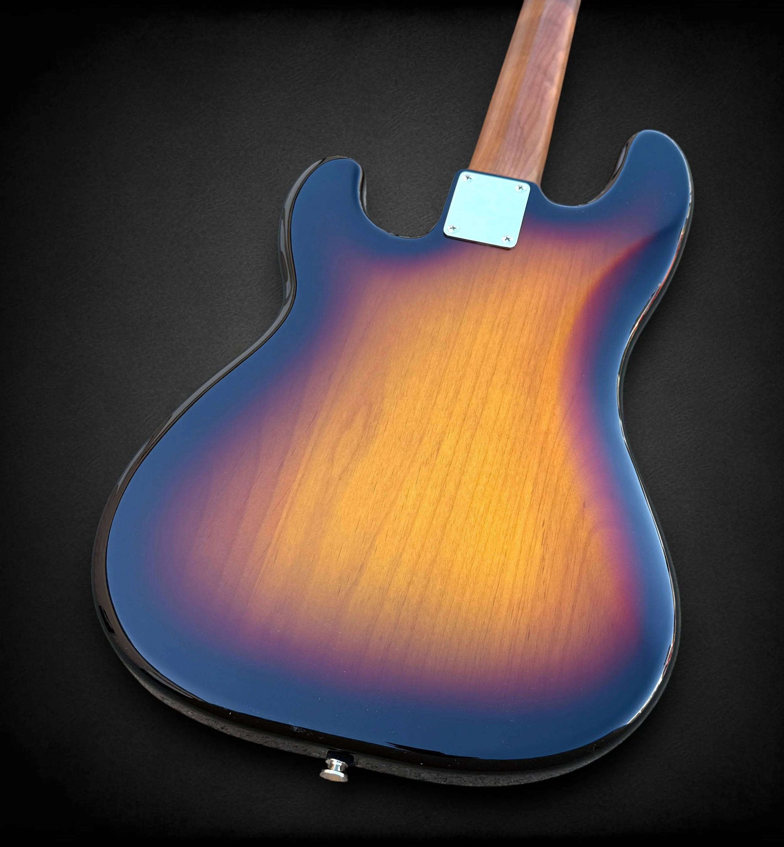 Modern Vintage MVP-62 3 TS BACK TR-Photoroom.jpg