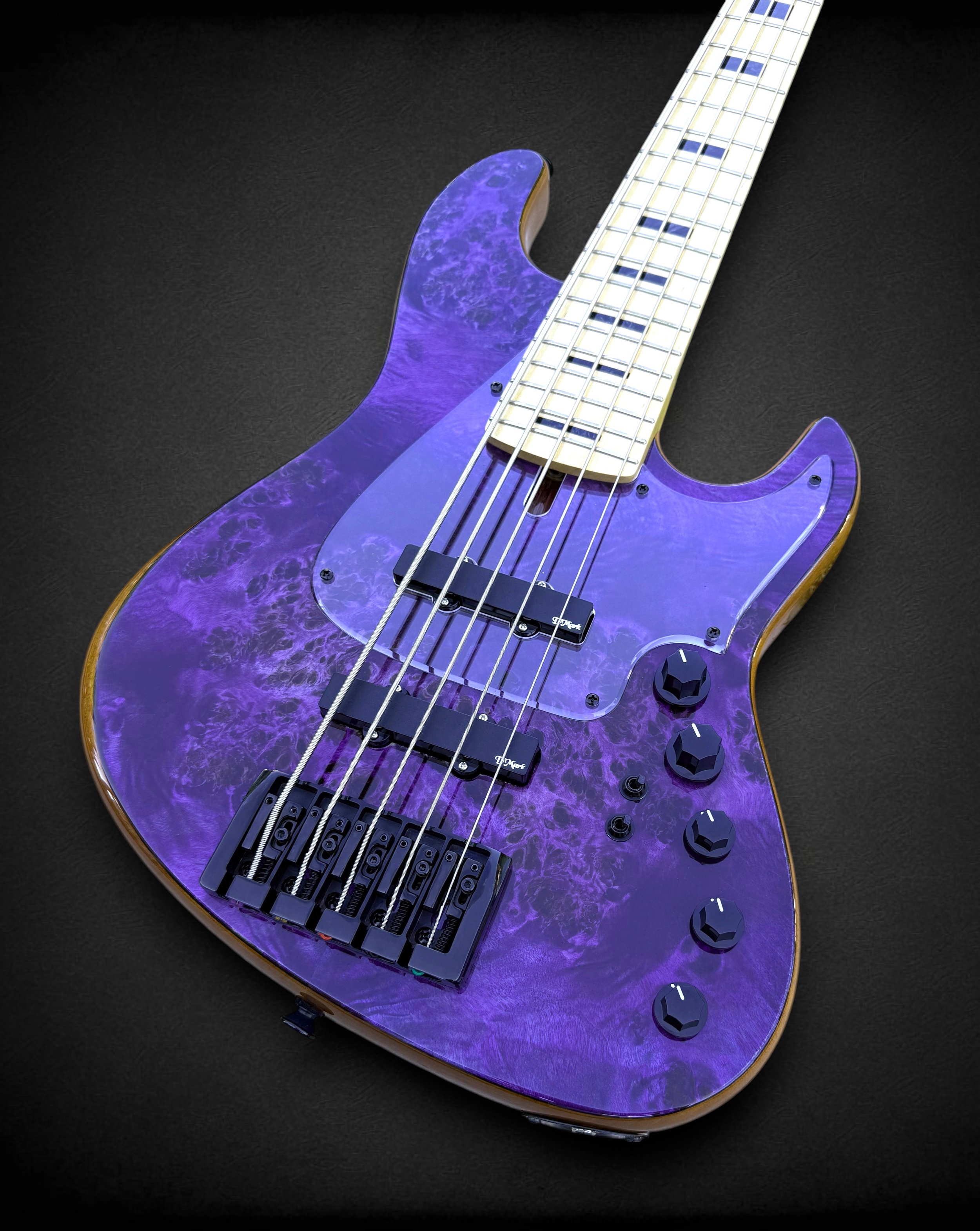 D’Mark JB X7 5 Purple Pioppo FRONT TILTED R-Photoroom.jpg