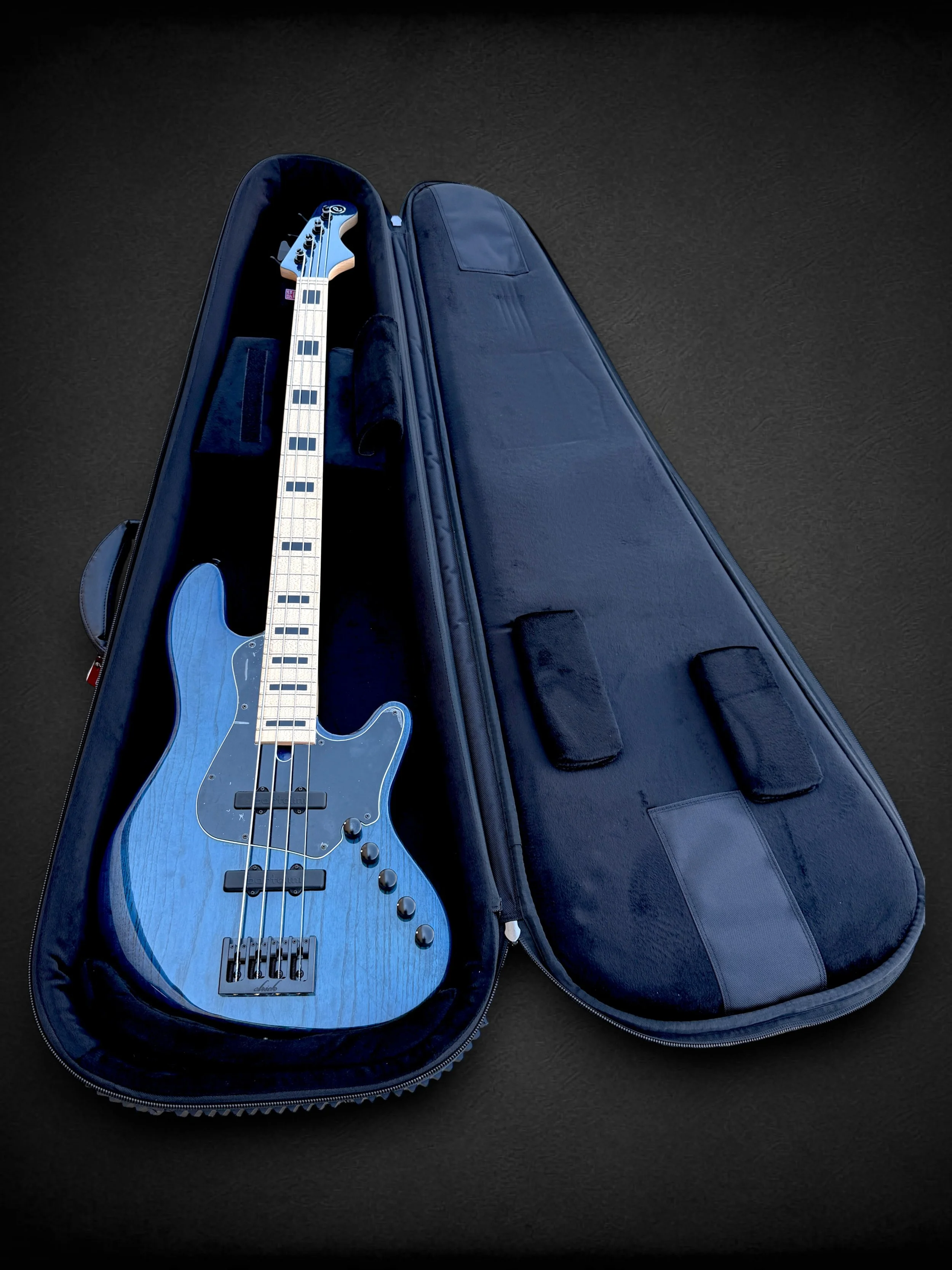 Elrick NJS 4 Transparent Blue 3020220 IN CASE-Photoroom.jpg