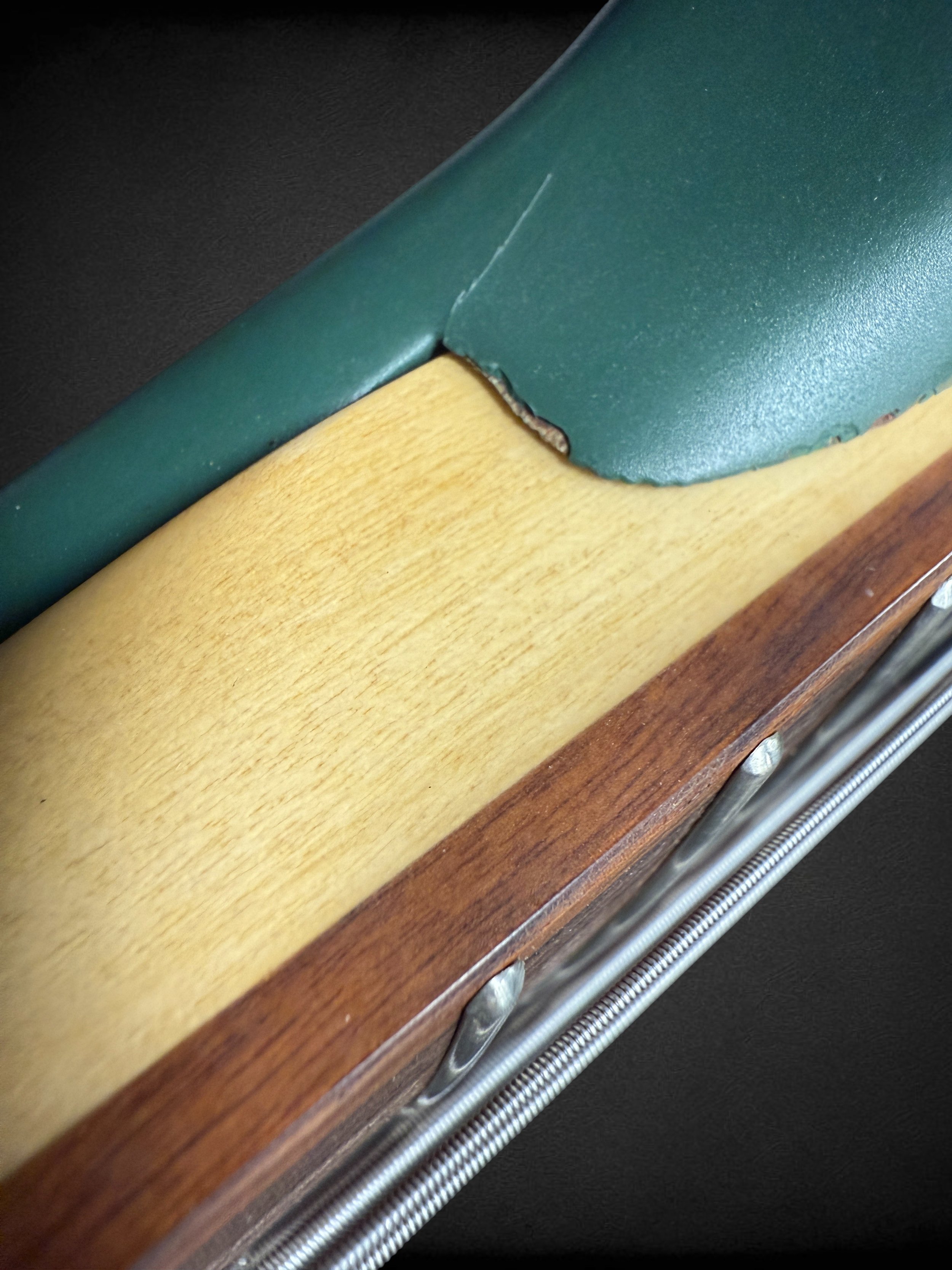 NECK CHIP-Photoroom.jpg