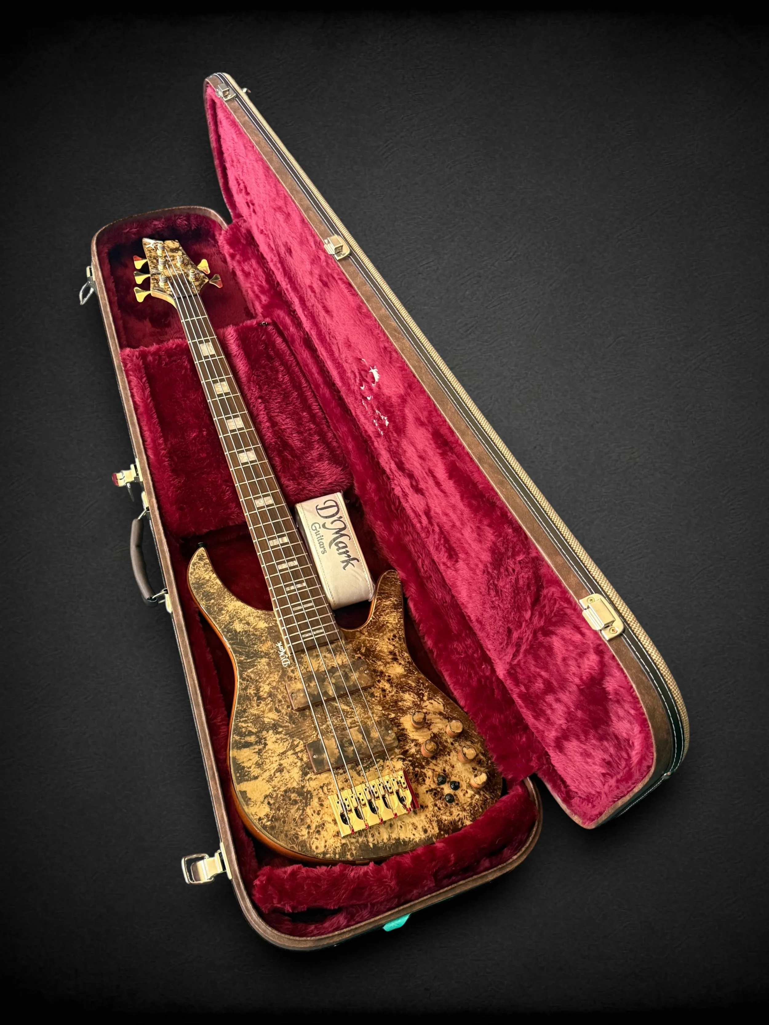 D'Mark Alpha 5 Antique Gold Marble IN CASE.jpg