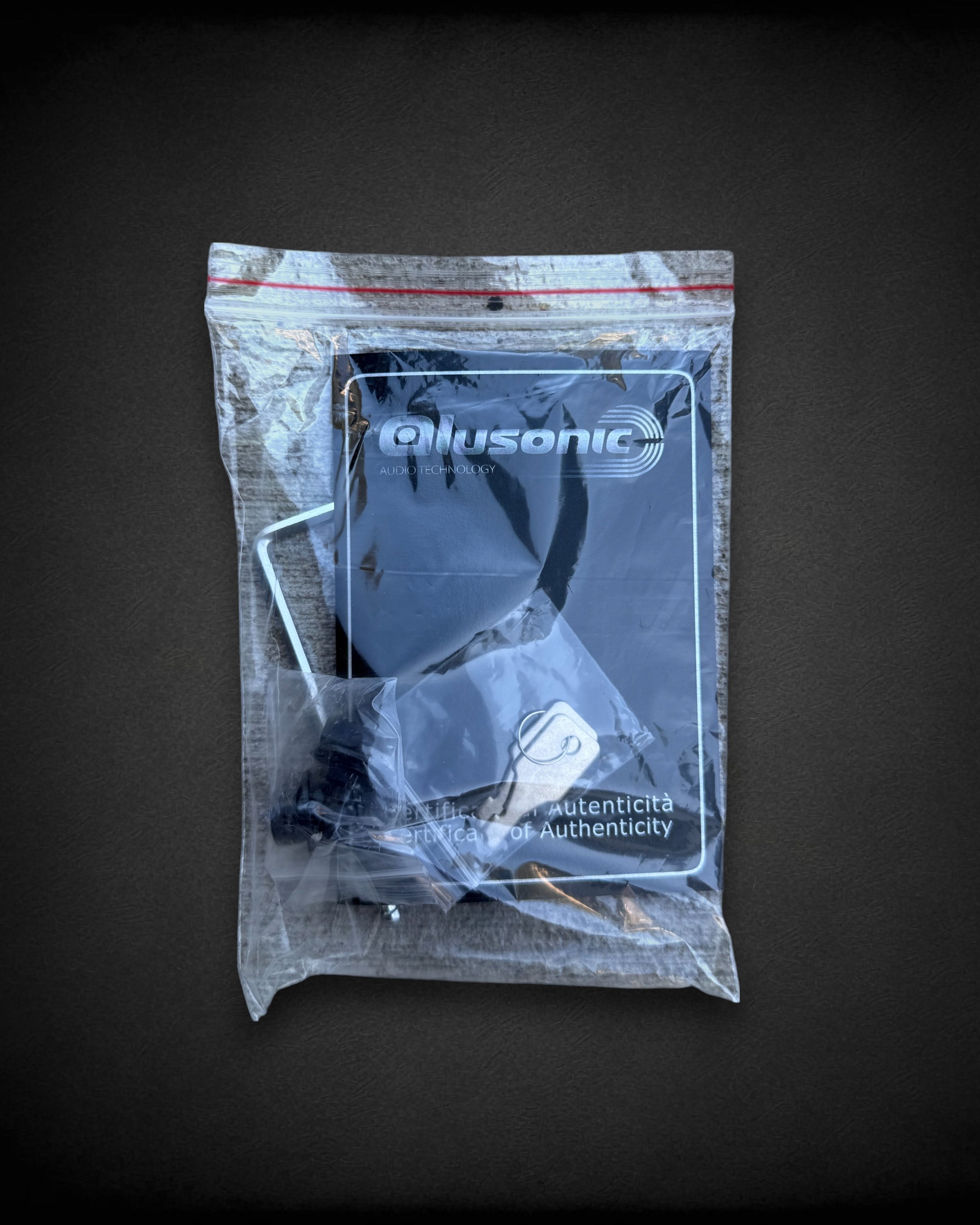 Alusonic Django 5 Deluxe Carbon TOOLS-Photoroom.jpg
