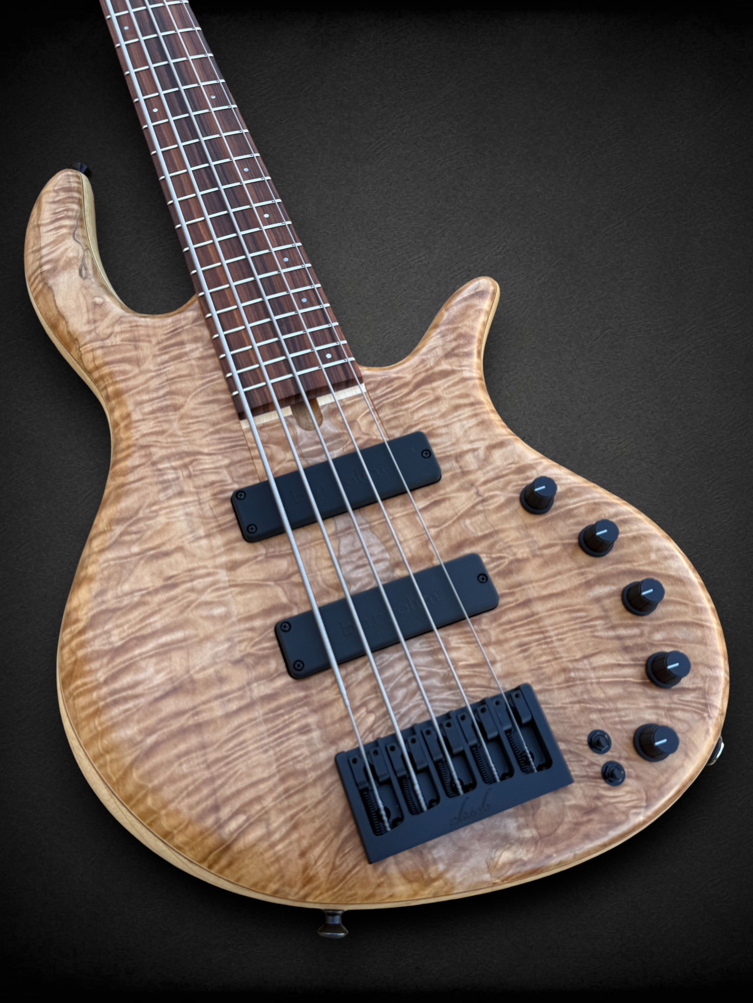 Ekrick EVO Gold 5 Quilted Maple FRONT TL-Photoroom.jpg