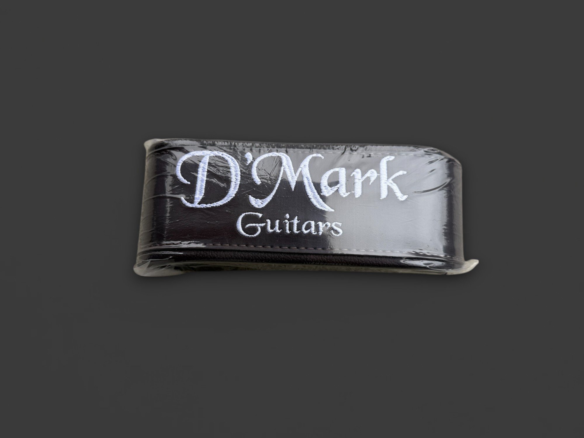 D'Mark Fusion 5 Curly Redwood STRAP-Photoroom.jpg