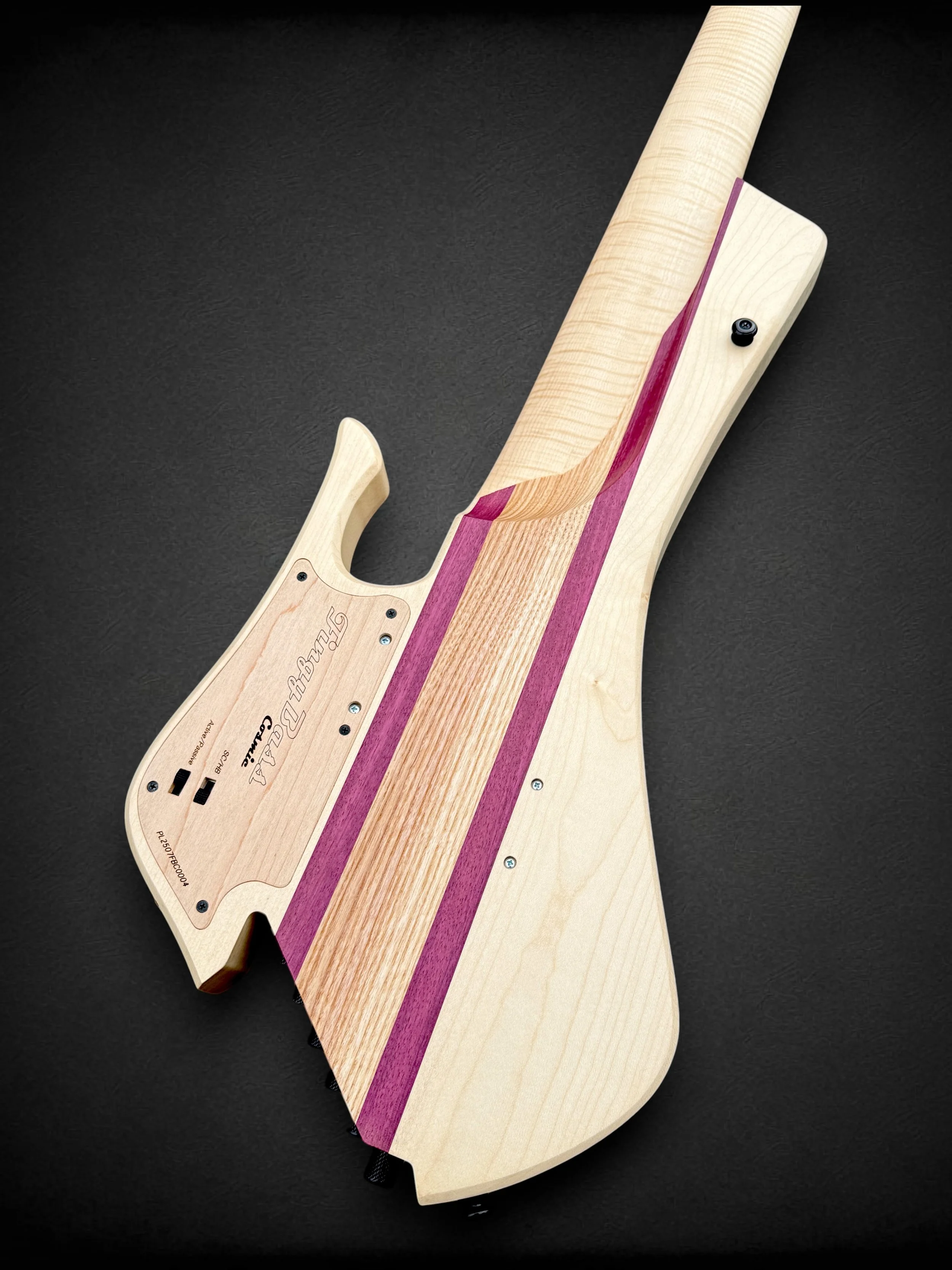 Fingy Bass Multiscale 6 Burled Walnut BACK TR-Photoroom.jpg