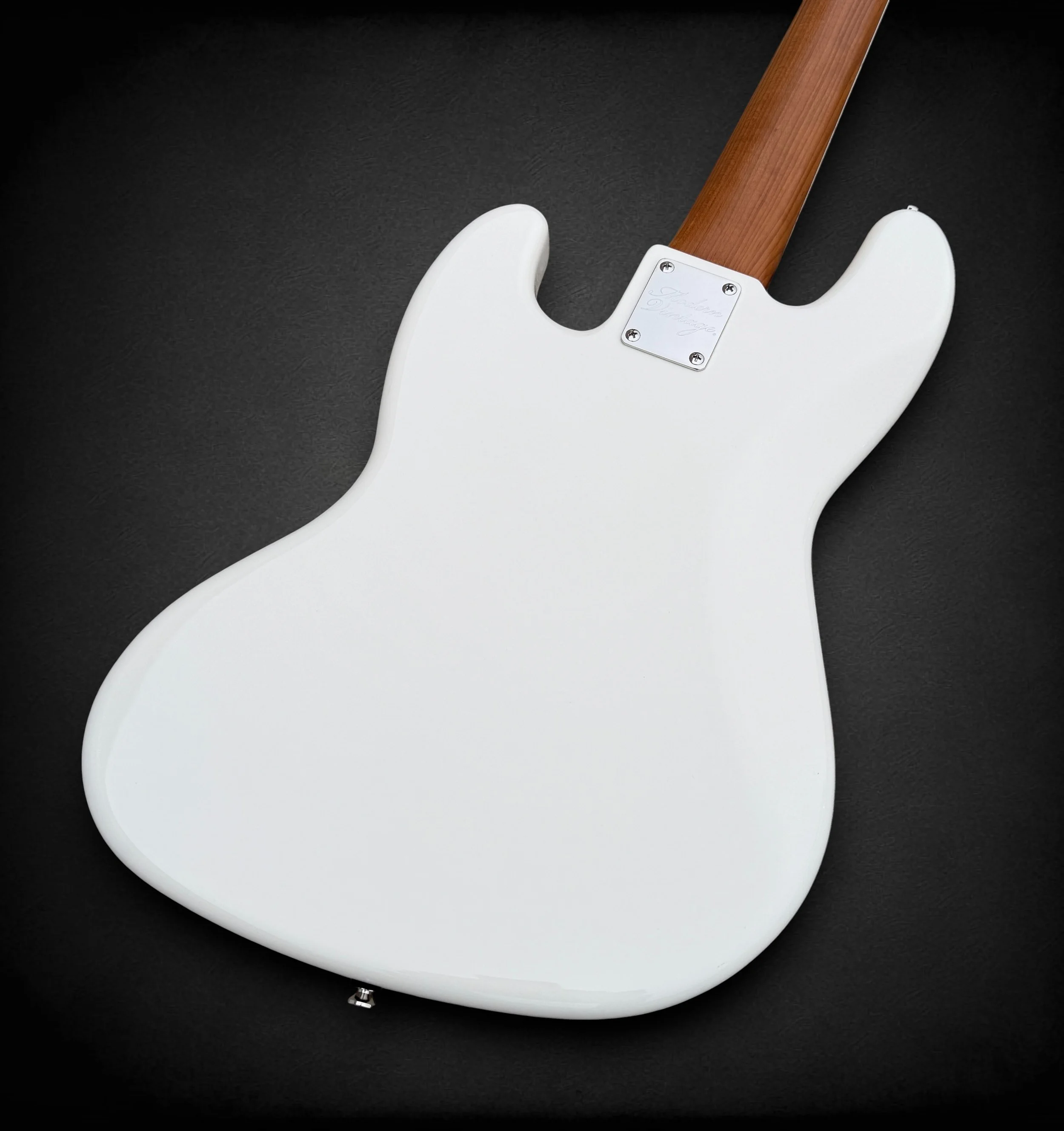 Modern Vintage MVJ5-75 Olympic White BACK TR-Photoroom.jpg