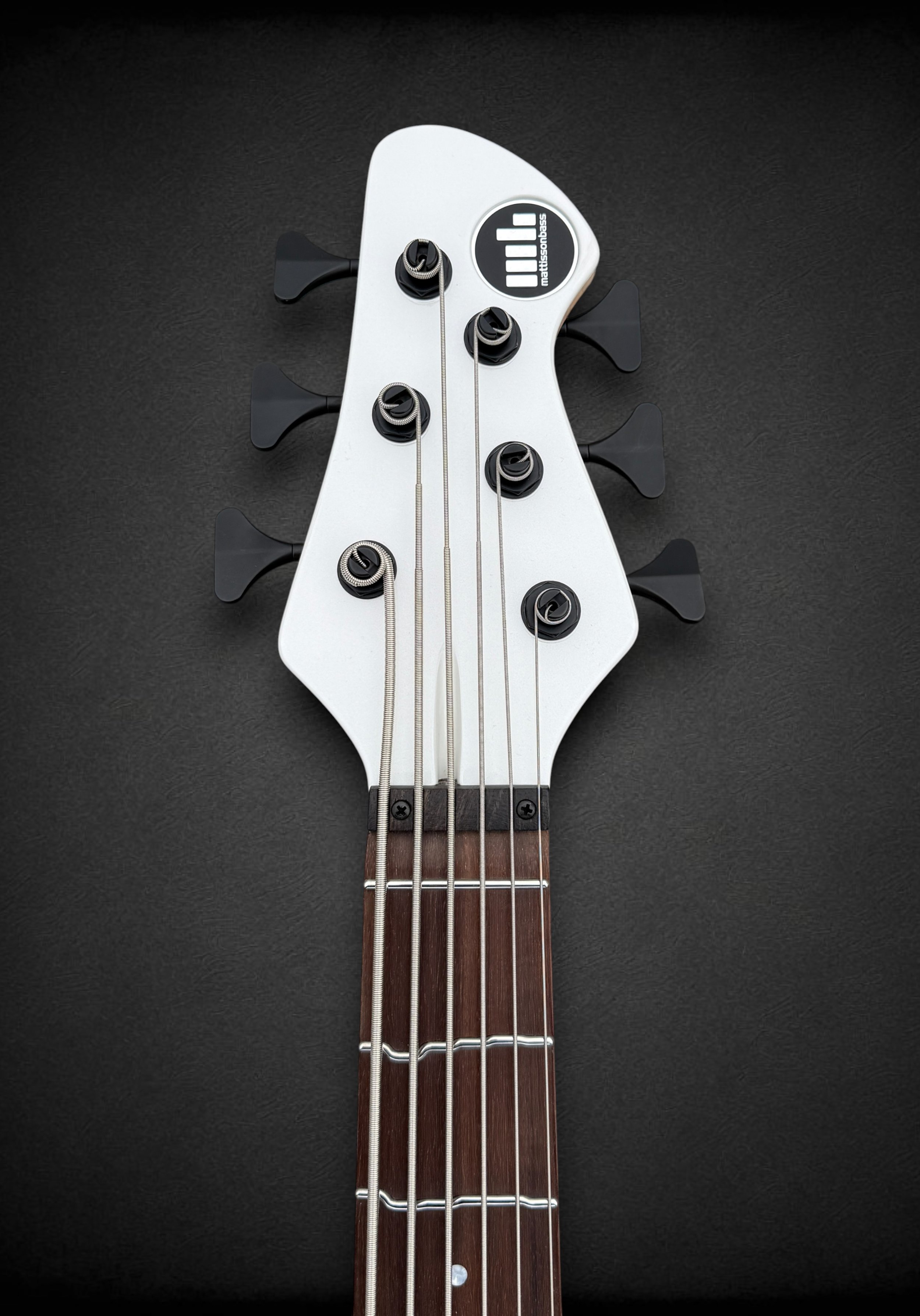 Mattisson HL-6 White FRONT HS-Photoroom.jpg