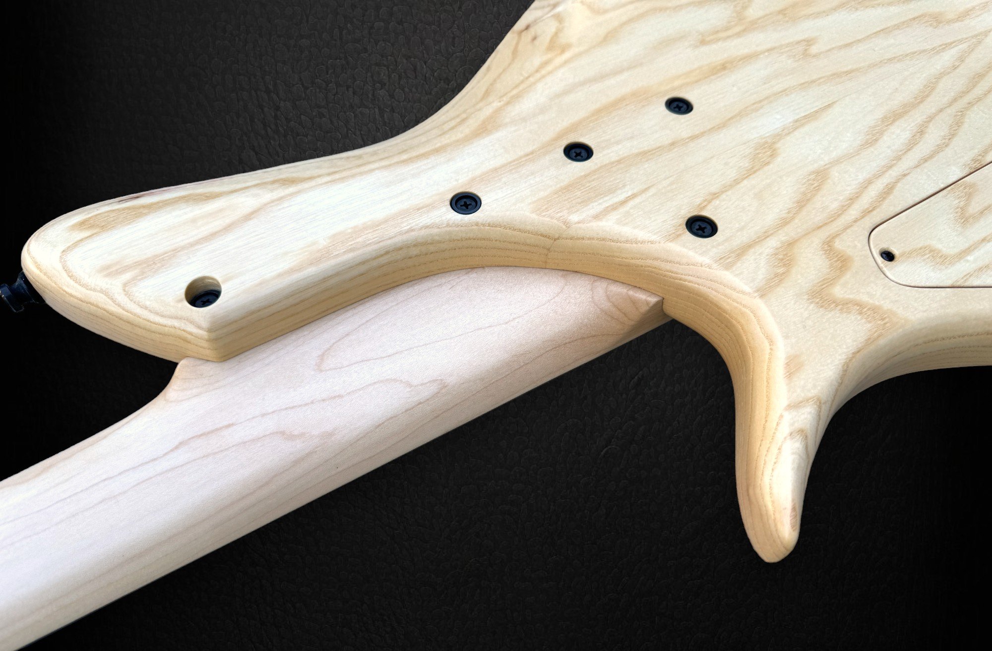 Meridian Horizon 5 Fretless NECKJOINT-Photoroom.jpg