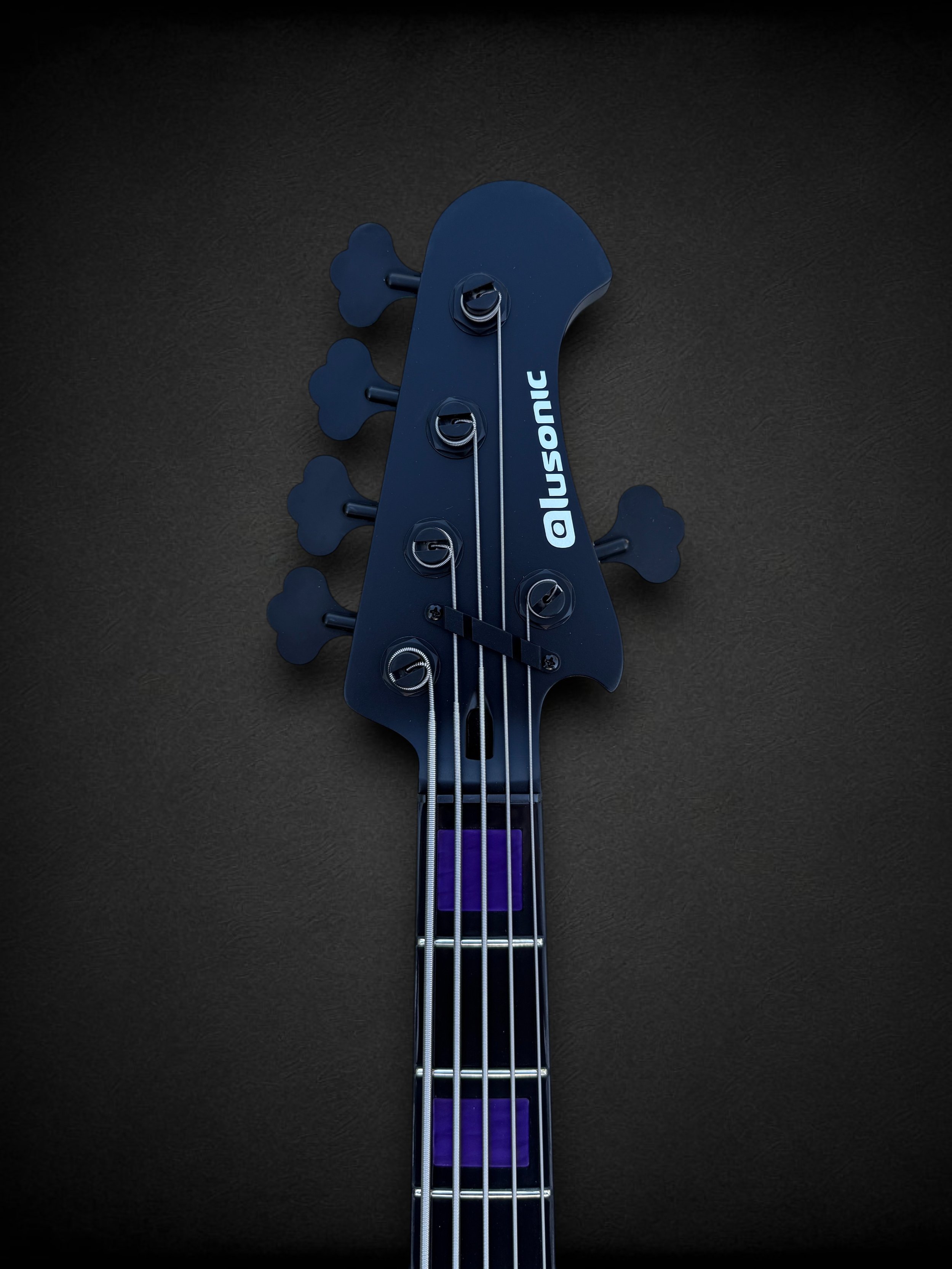 Alusonic Django Deluxe Custom Shop 5 HEADSTOCK FRONT-Photoroom.jpg