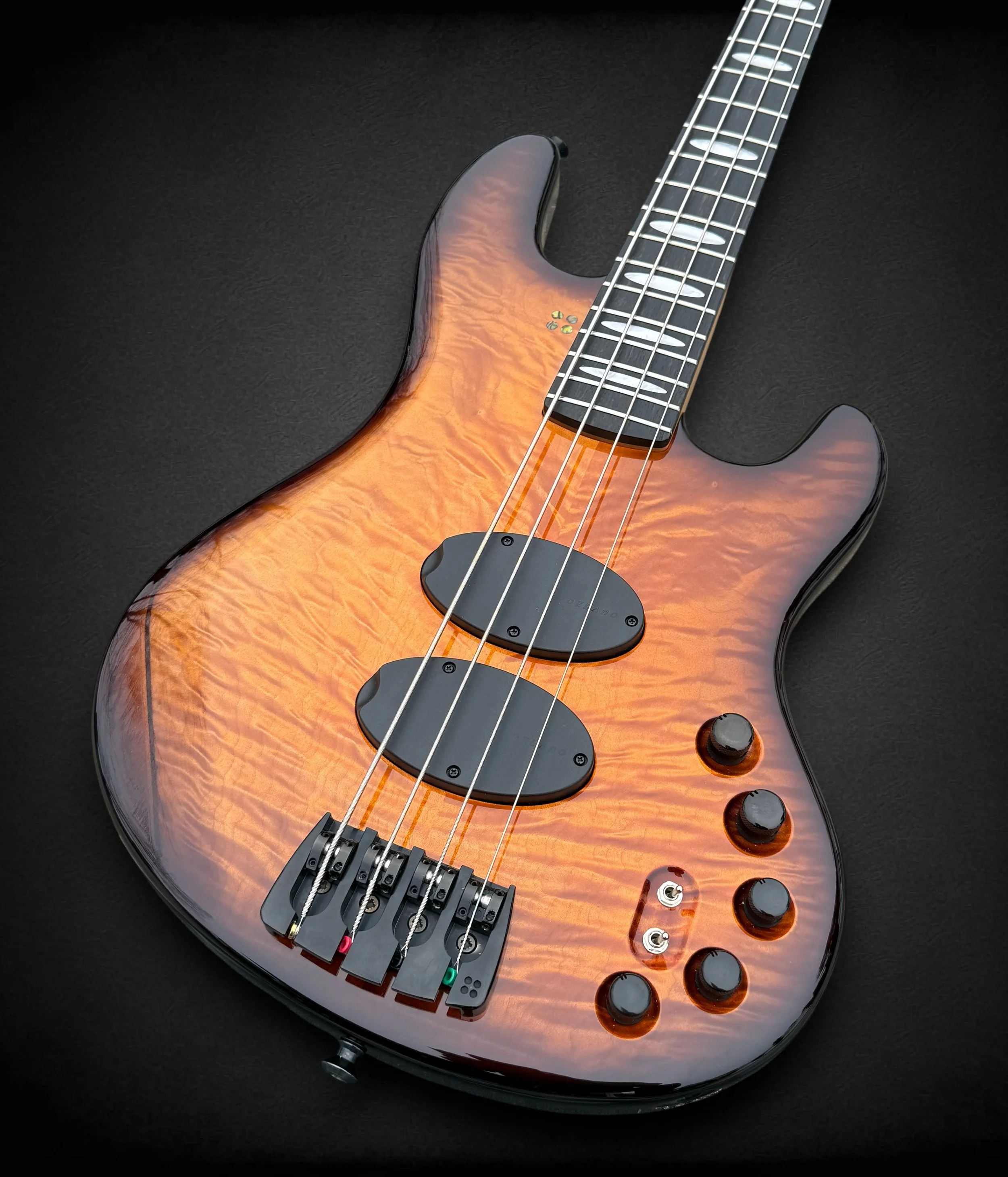 Sandberg Custom 4 FRONT TR-Photoroom.jpg