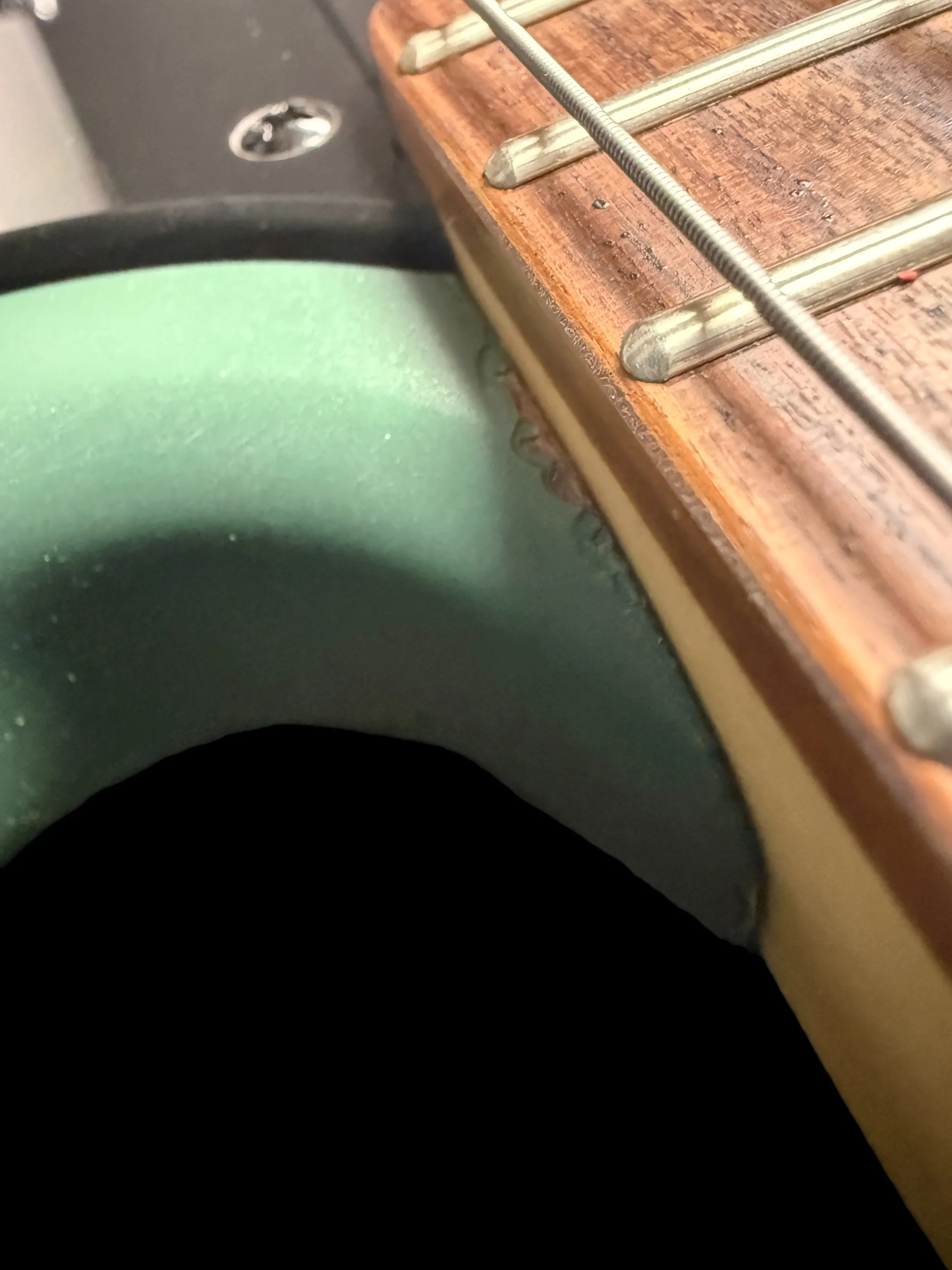 NECK CHIPS-Photoroom.jpg