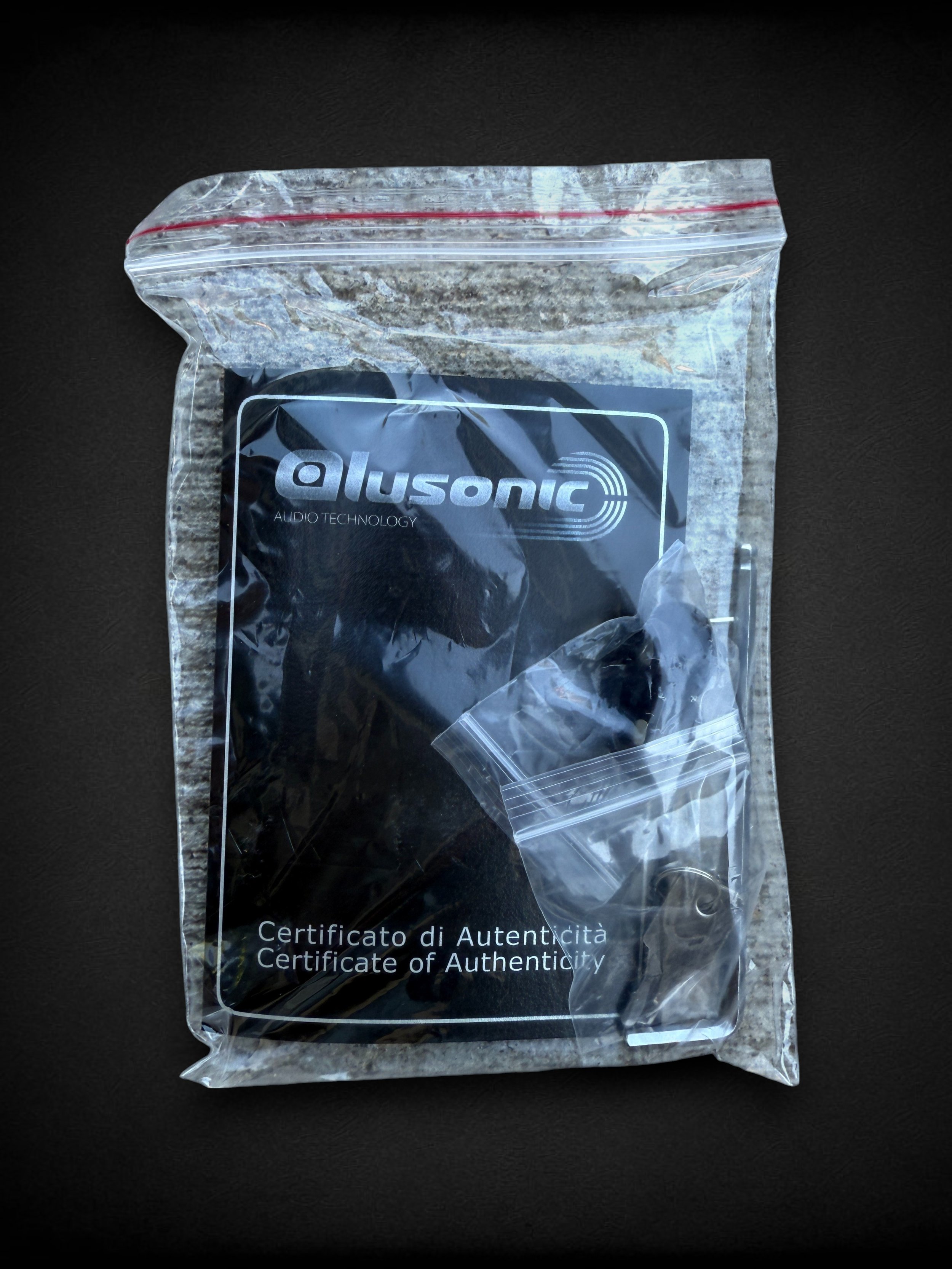 Alusonic Django Deluxe Custom Shop 5 TOOLS-Photoroom.jpg