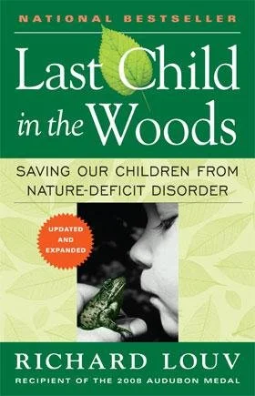 Book cover of 'Last Child in the Woods' by Richard Louv, featuring green background, a leaf, and black and white photo of a child looking at a frog.