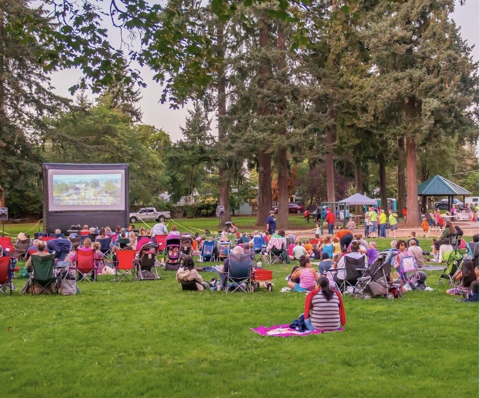 Movies at the Park with the Mobile Children's Museum