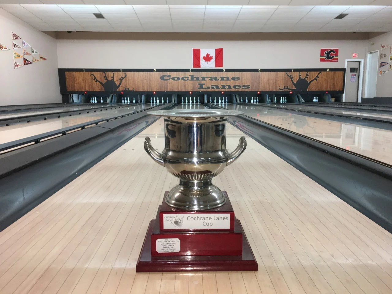 Bowing Rats Cochrane Lanes Bowling Alley - Cochrane, Alberta