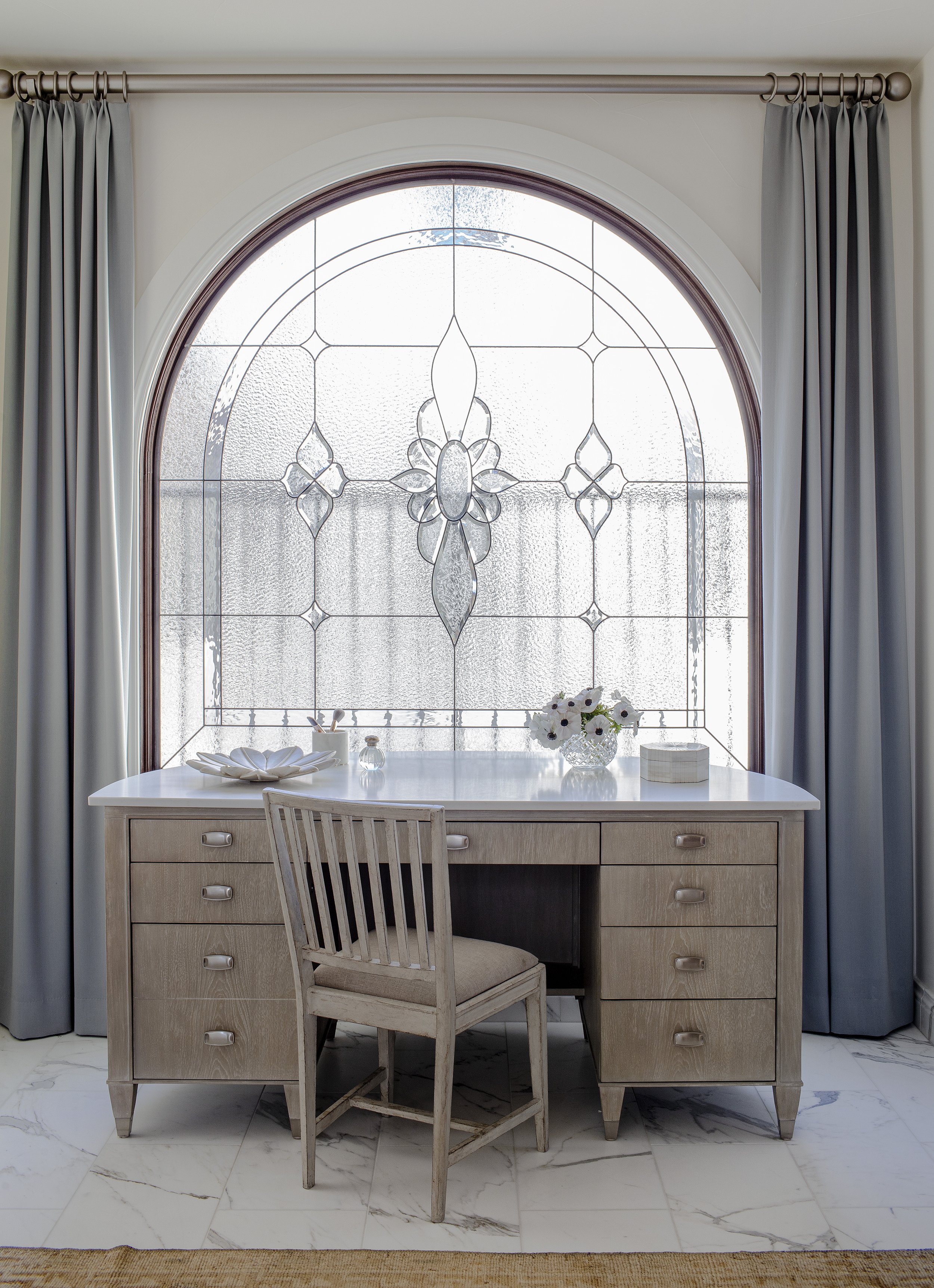 Studio Thomas no 011 master bathroom window feature vanity