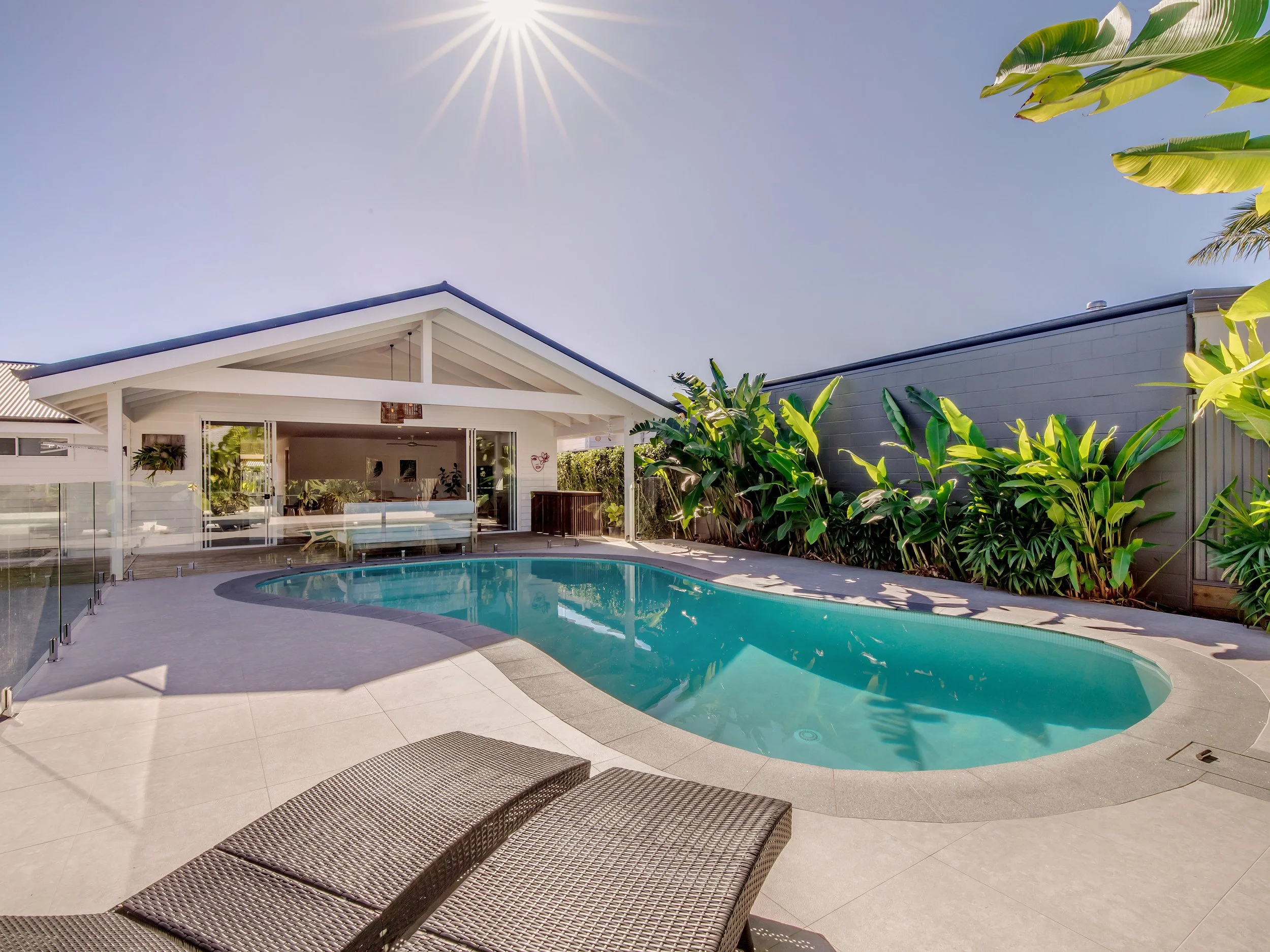 4 Pool and house angle 2.jpg