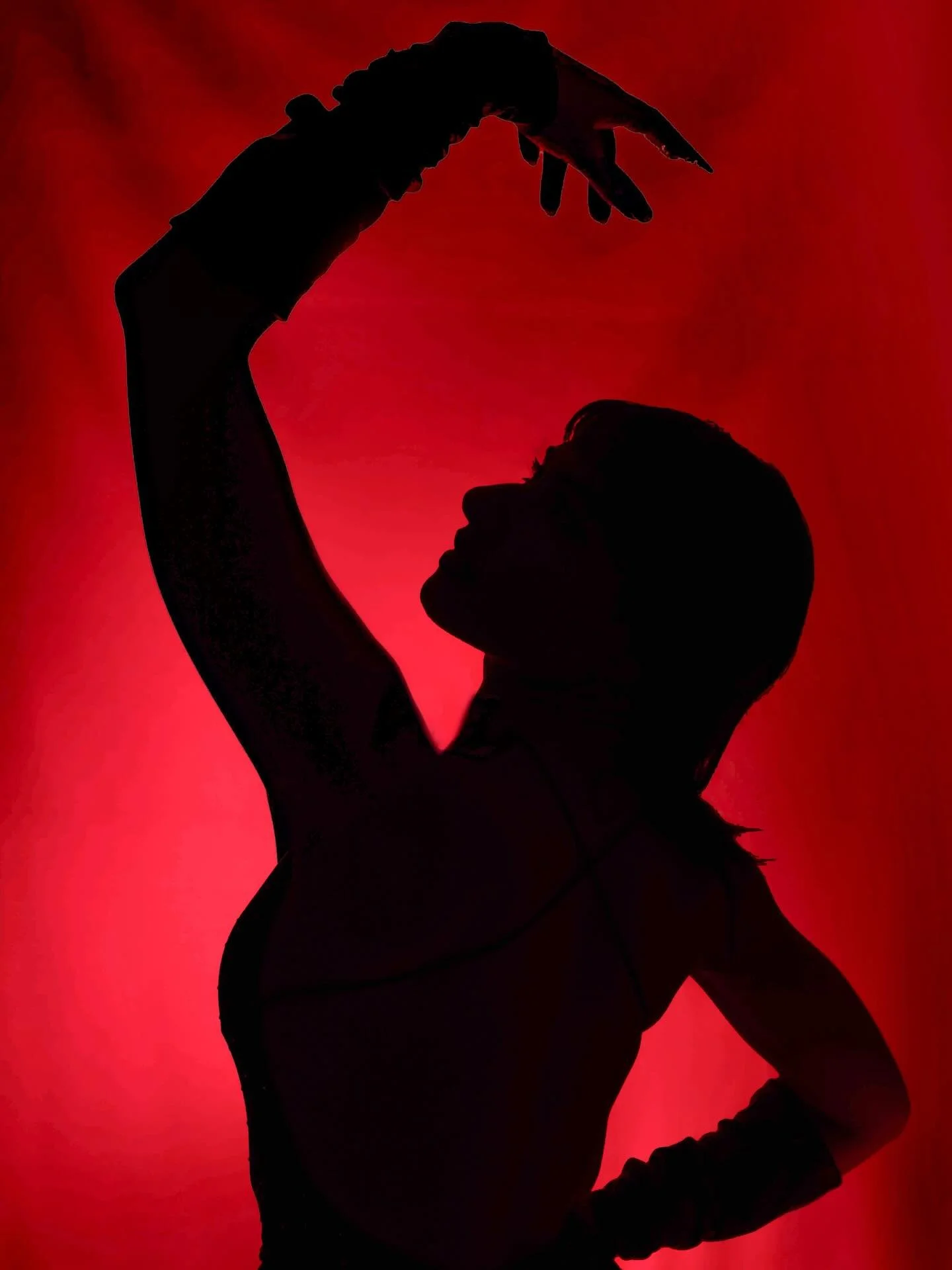 ‼️ new music dropping this week!!!! ‼️
leave a 💫 if you want another look from this shoot with it&hellip; 😉❄️

couldn&rsquo;t look this good without my team >>> 
&bull;
Shoot Director, Producer &amp;
Management @talzcreative
Creative Direc