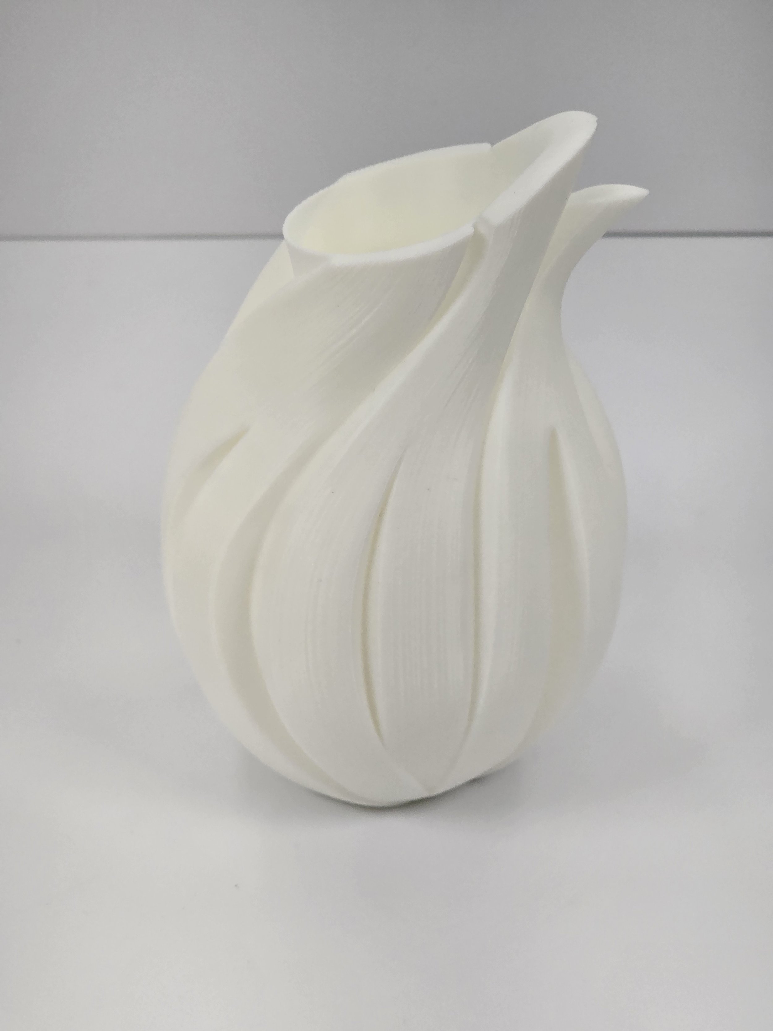 Deco - Vase - Flora Twist - Jade White - Single - PDBPLAS-4-1-1-1103.jpg