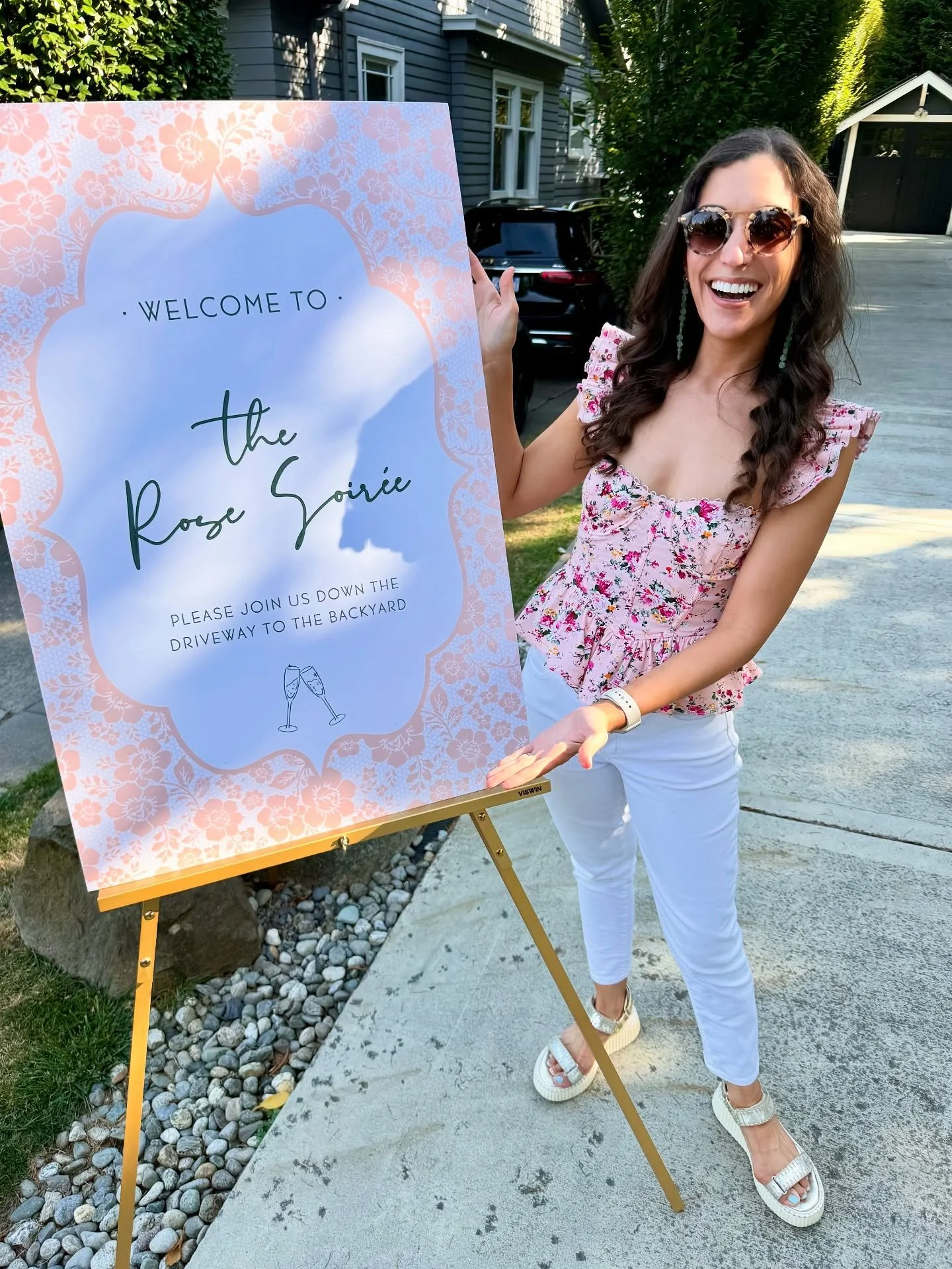 When life gives you ros&eacute;, throw a soir&eacute;e 🍾 Had the best time planning @amypphillips1 annual ros&eacute;-themed bash 🩷 Can&rsquo;t wait to post the highlights 📸