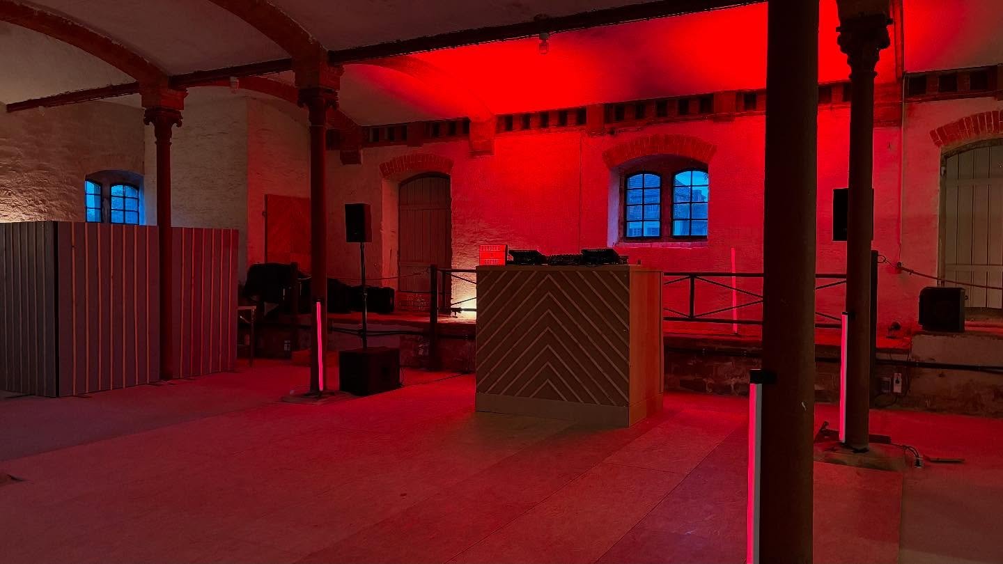 #hochzeitslocation #eventlocation #gew&ouml;lbedecke #geb&auml;udeumnutzung #m&auml;rchenhochzeit #hochzeitslocations #hochzeitsdeko #weddingvenue #weddingvenuehunting #weddingday #freietrauung #traumhochzeit #heiraten #weddingphotography #wedding