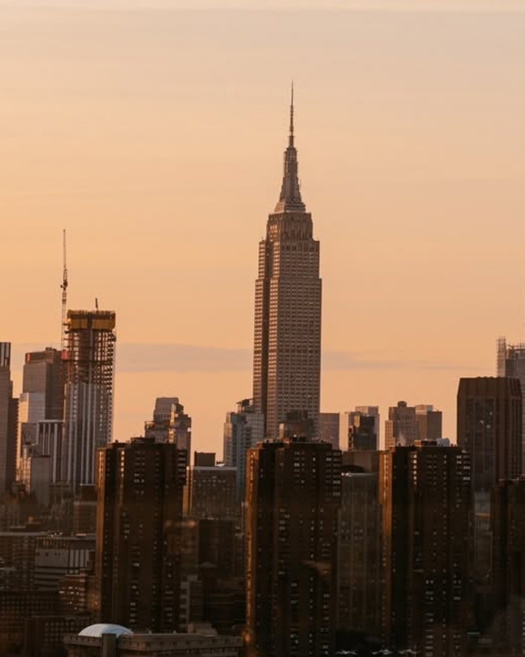 There is a certain romance to fall in New York @thewilliamvale. 🌃⁠
⁠