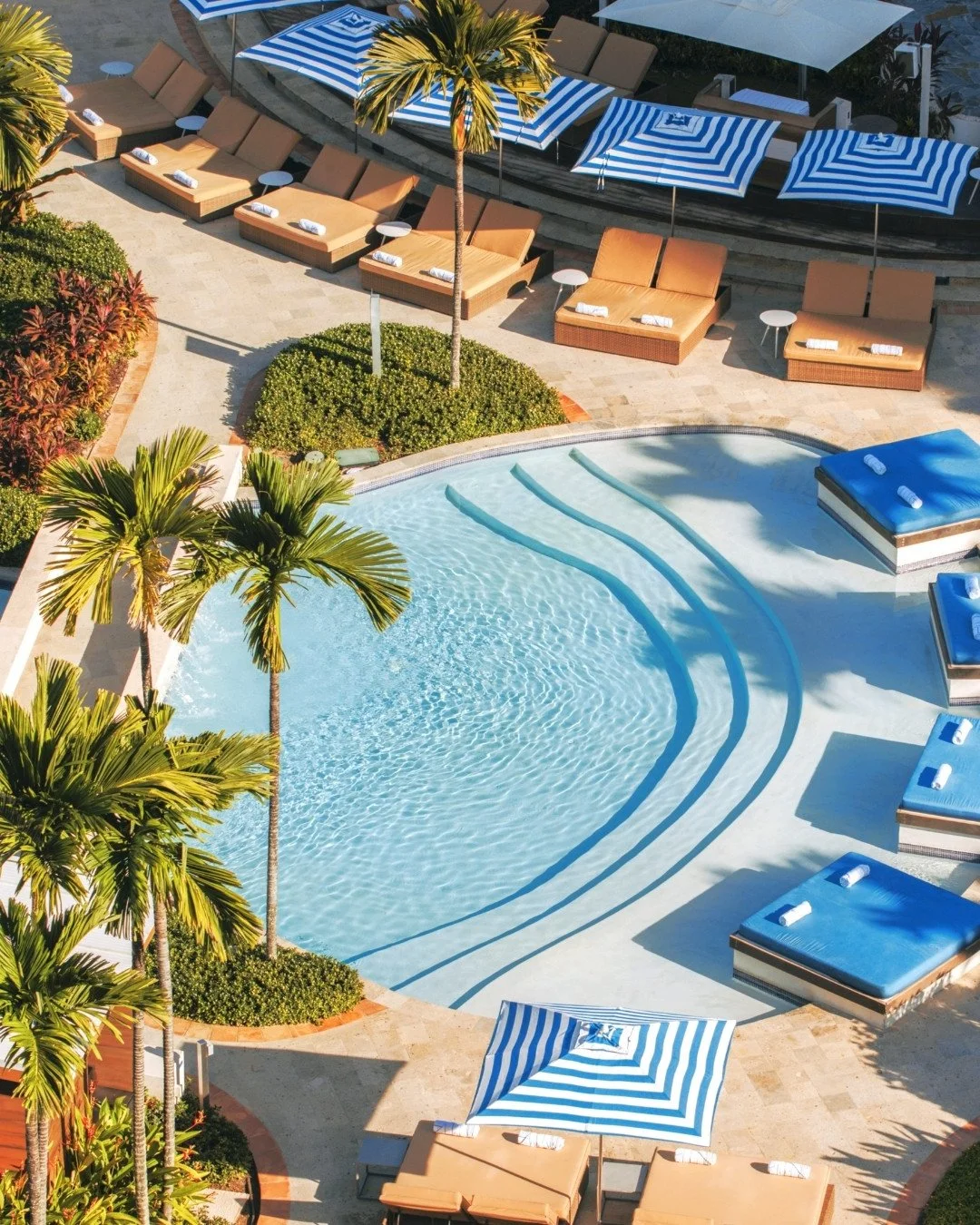 A new reason to put Puerto Rico on your radar. 🌴⁠
⁠
@elsanjuanhotel has reimagined its iconic El San Juan Beach Club, turning a day by the sea into an experience all its own.⁠
⁠
From coastal-inspired dining and tropical cocktails to Sunday Brunch by