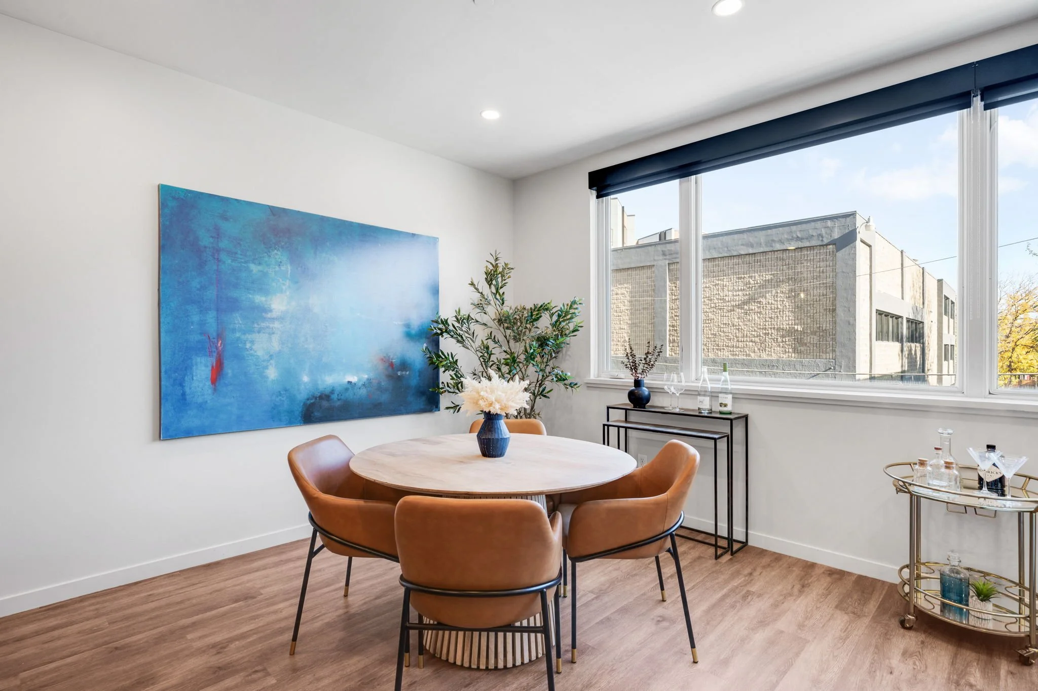 dining room.jpg