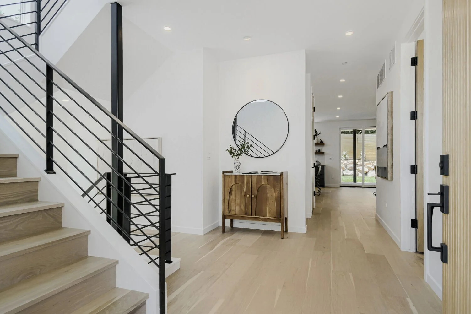 1365 Georgetown Rd - Web Quality - 001 - 01 Foyer.jpg