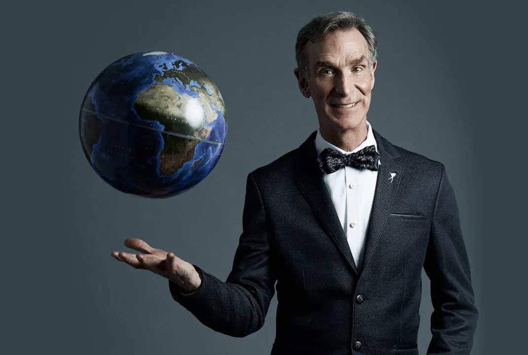 Bill-Nye-Holding-the-Globe.jpg