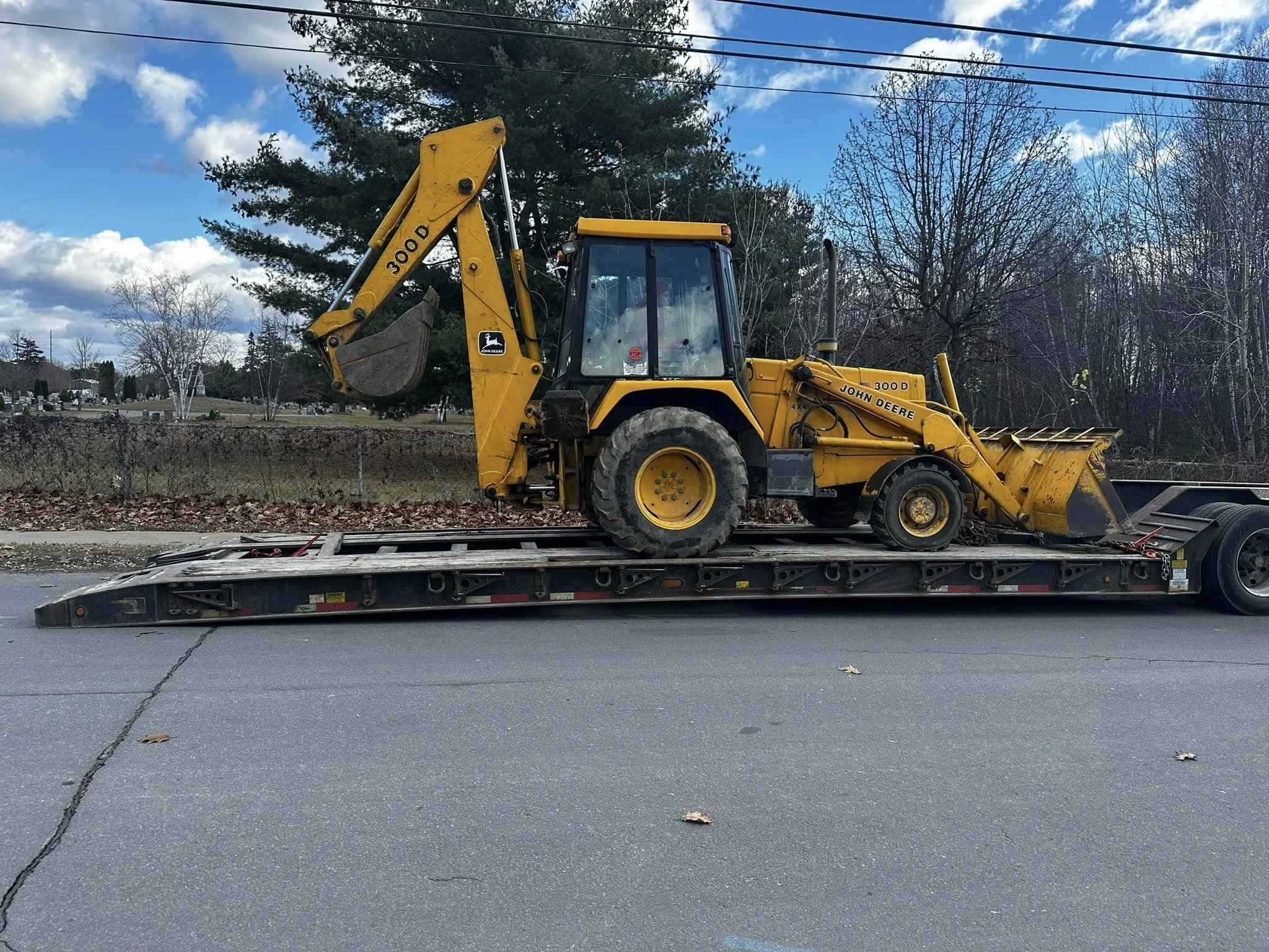 backhoetrailer].jpeg