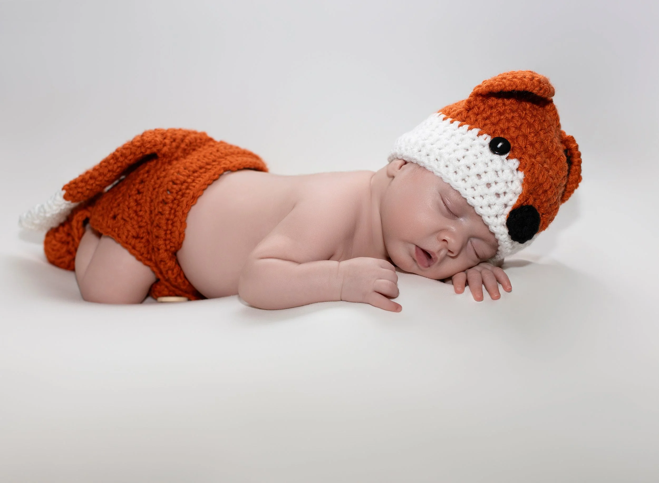 Jennifer-newborn-2025--9.jpg