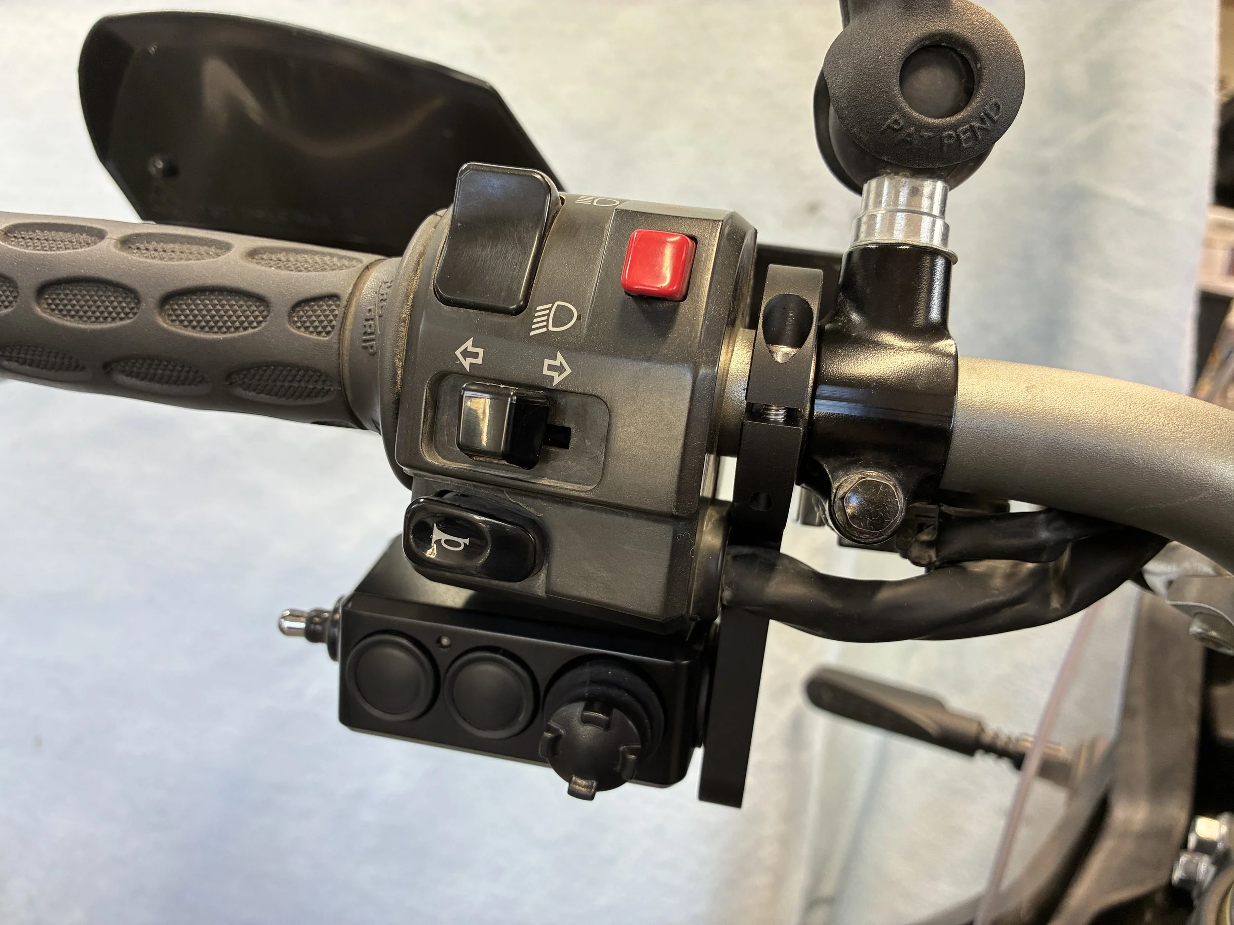 DMD Remote 2 Bracket Mount Handlebar Remote with Bluetooth