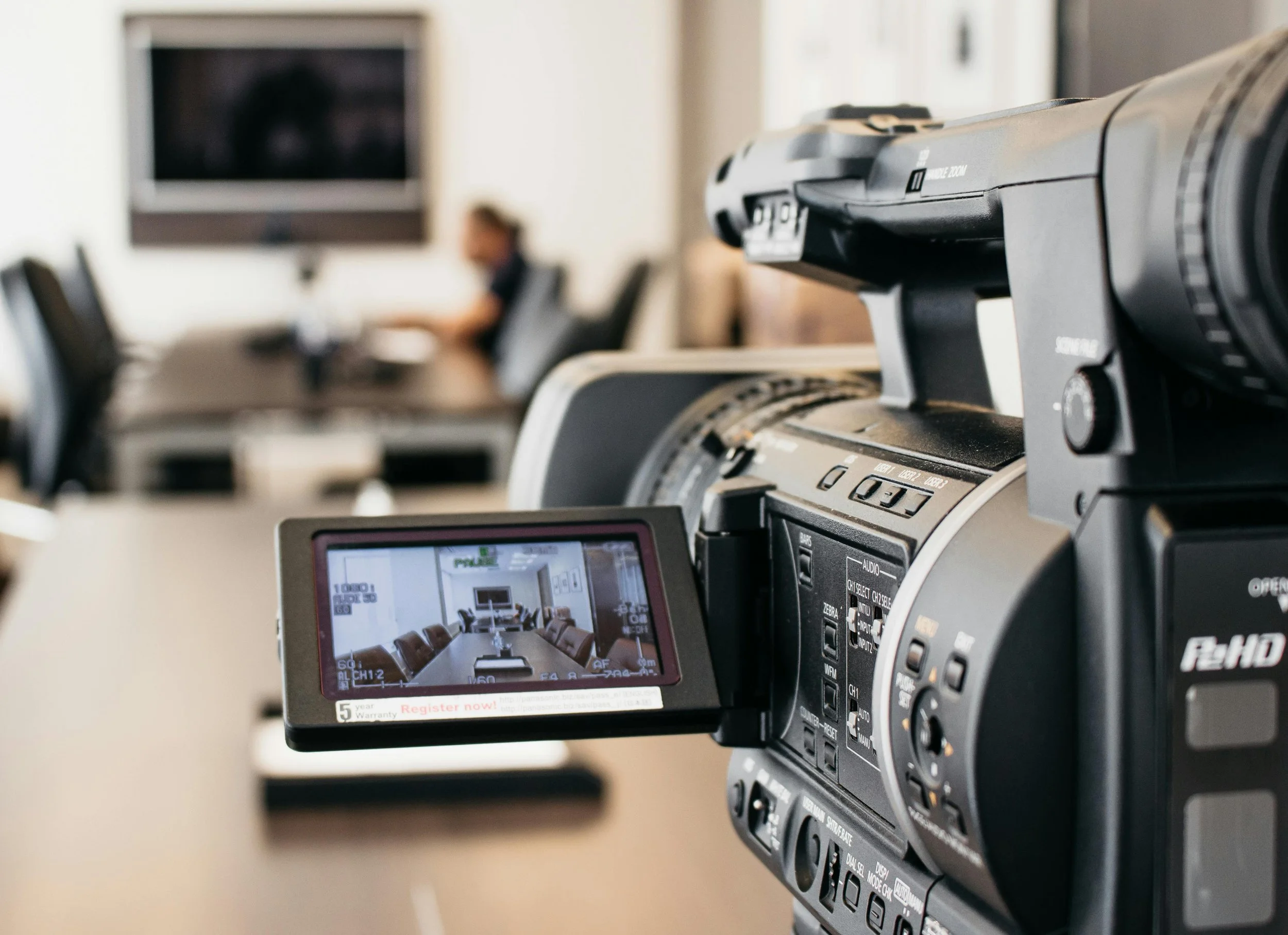 Why Your Corporate Video Isn’t Getting Watched (And How to Fix It)