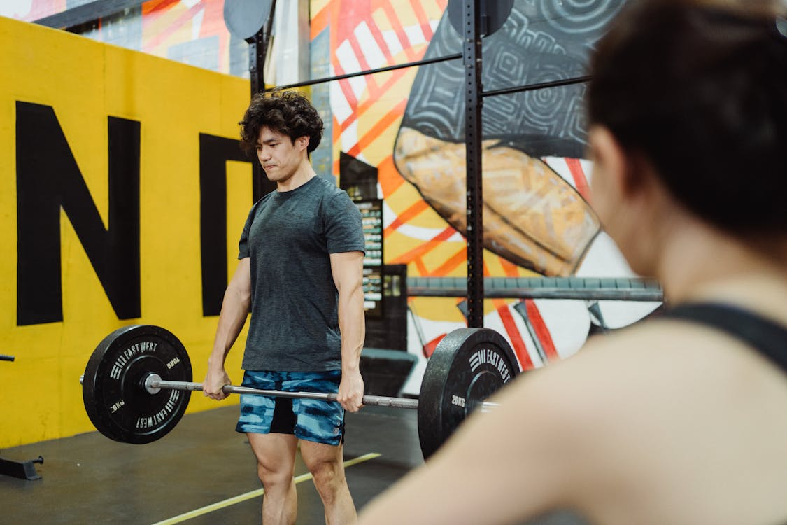 How Personal Trainers and Fitness Coaches Can Use Video to Get More Clients